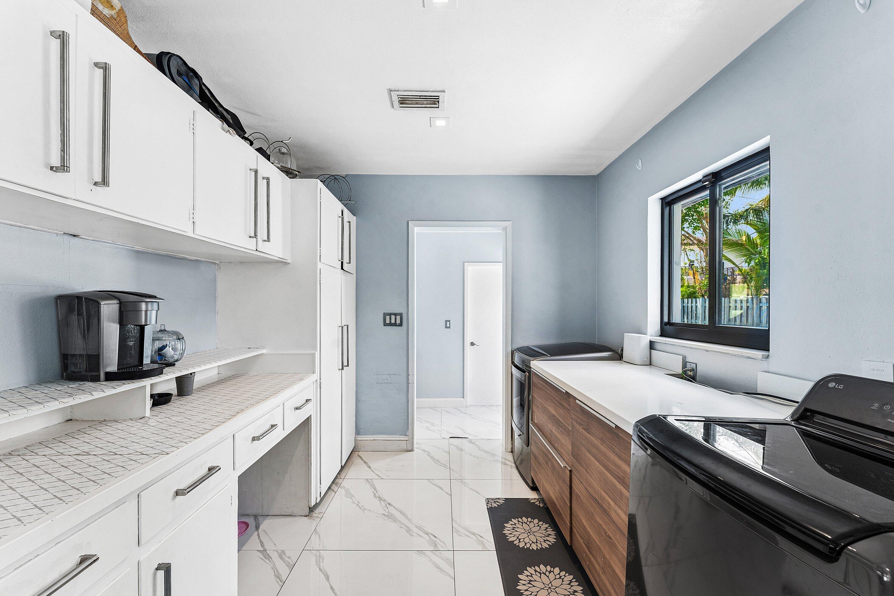 HARBOR VILLAGE SEC - Residential
