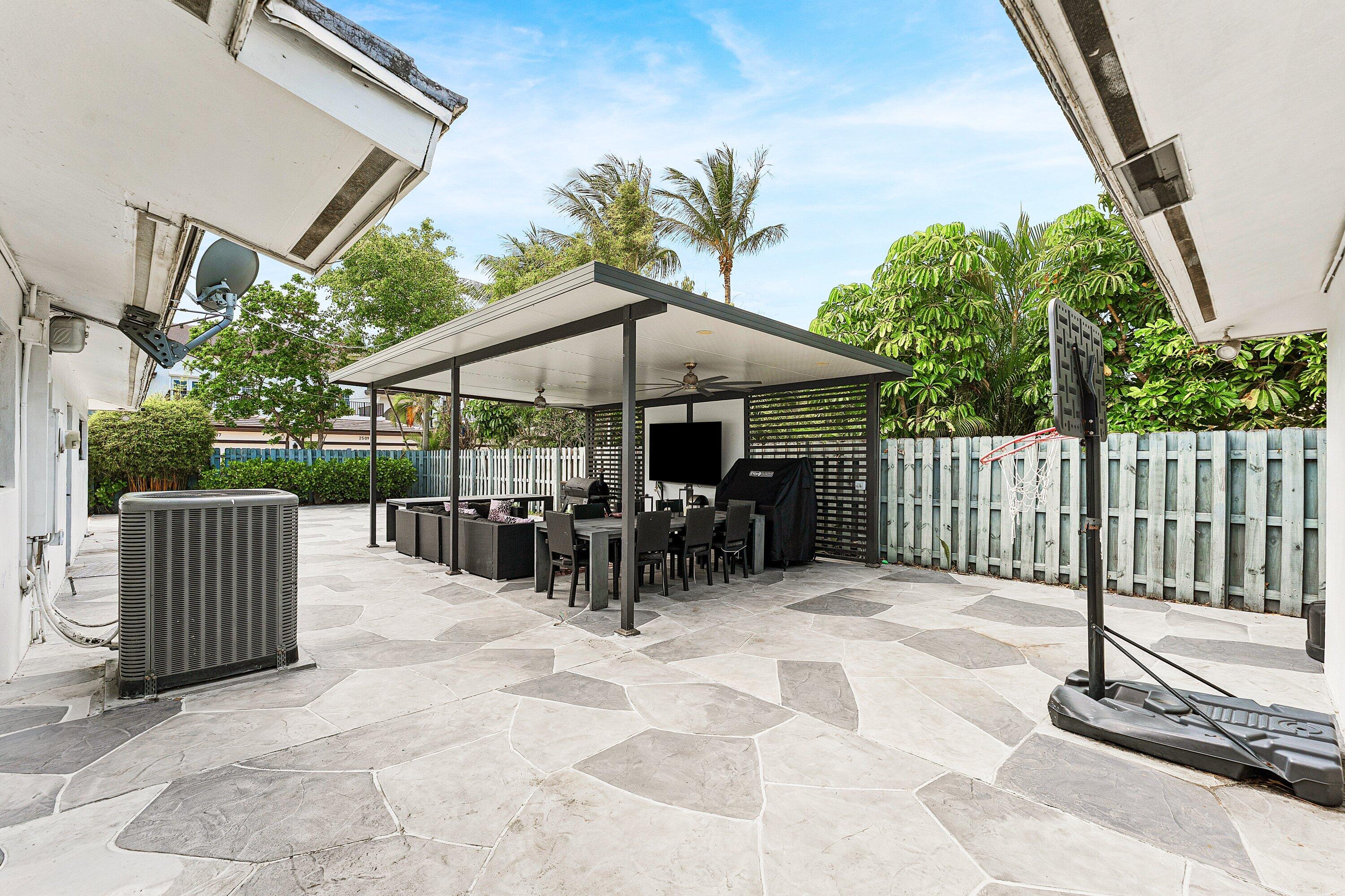 HARBOR VILLAGE SEC - Residential