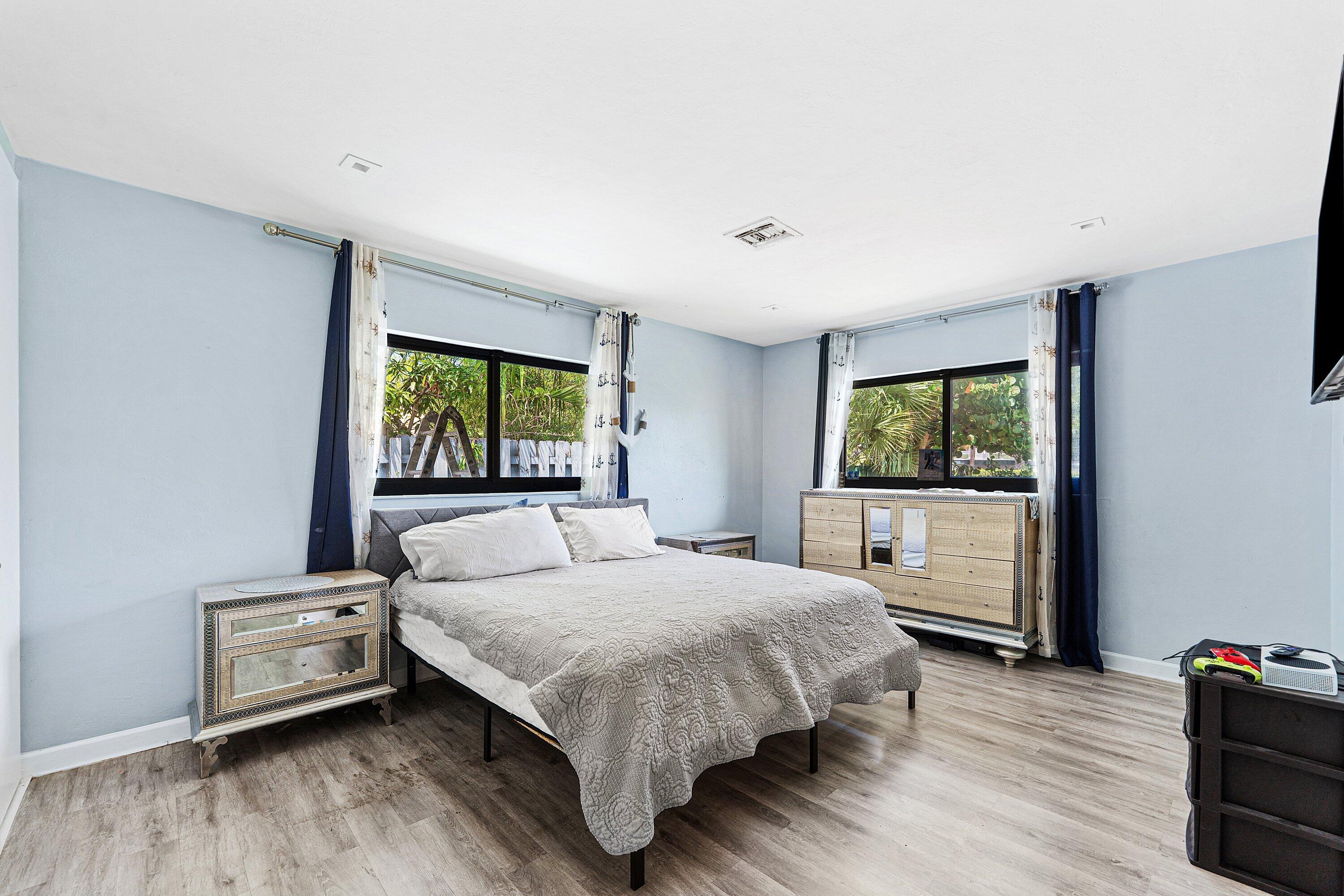 HARBOR VILLAGE SEC - Residential