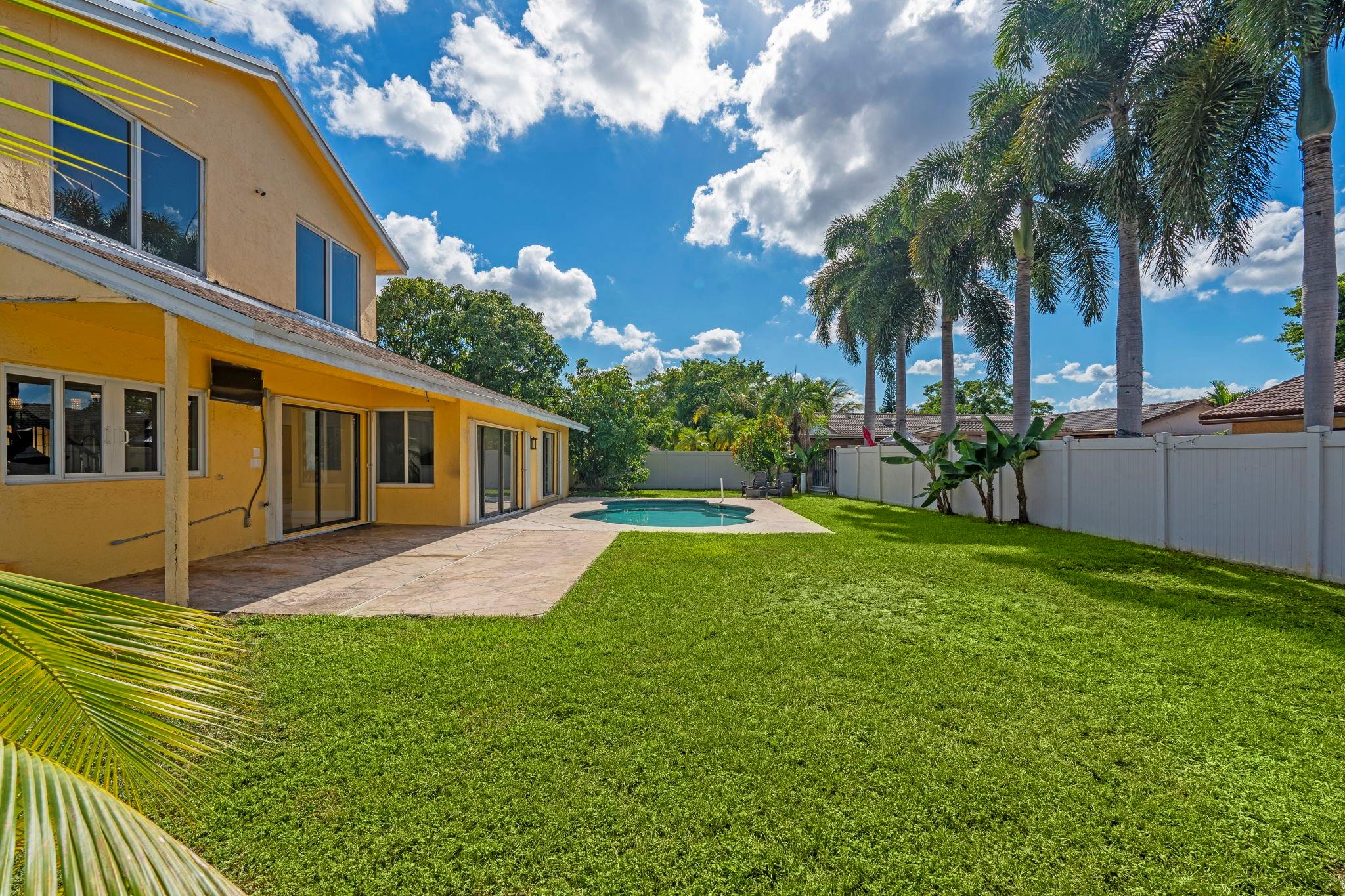 BOULEVARD NORTH - Residential