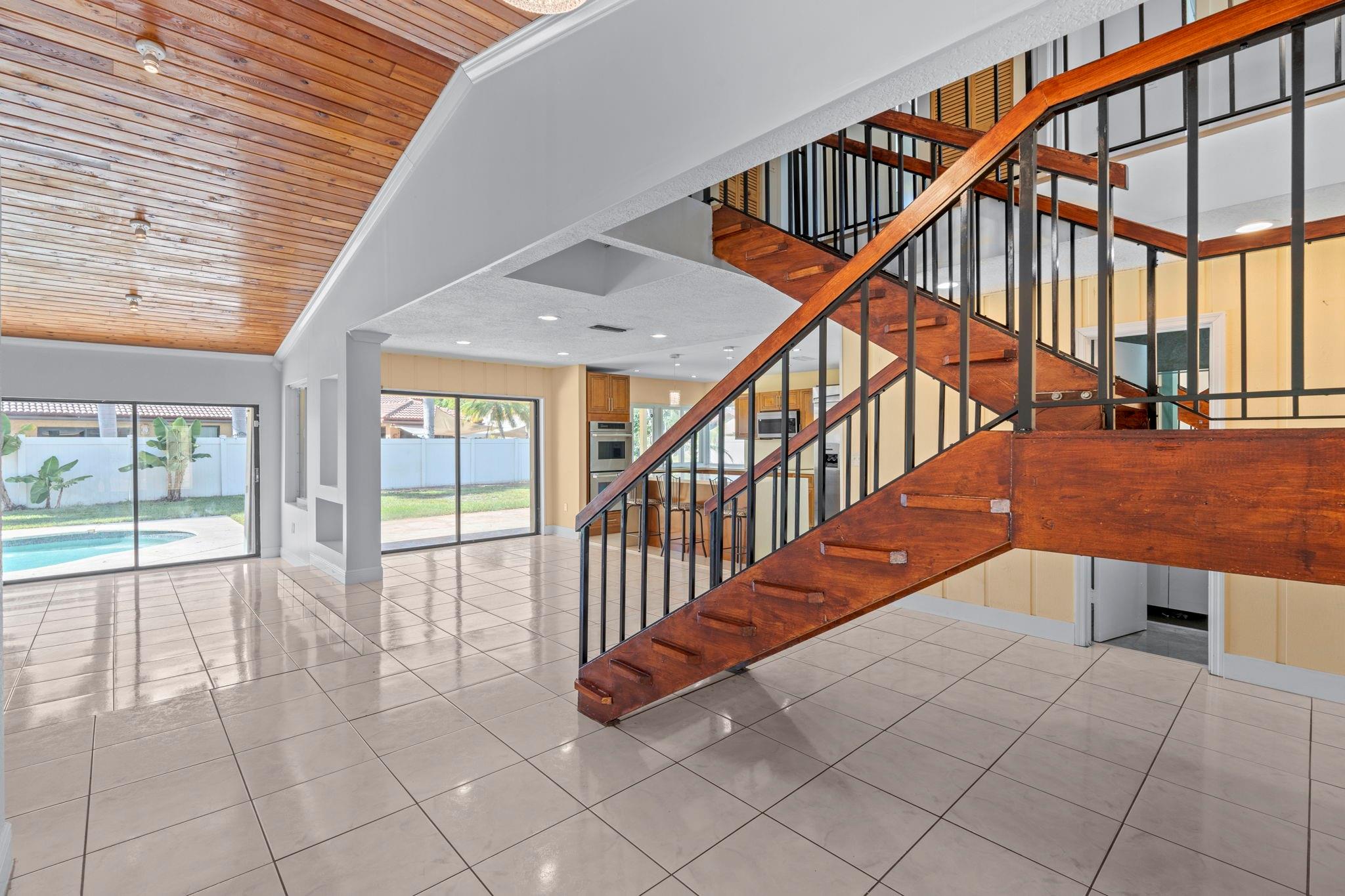 BOULEVARD NORTH - Residential