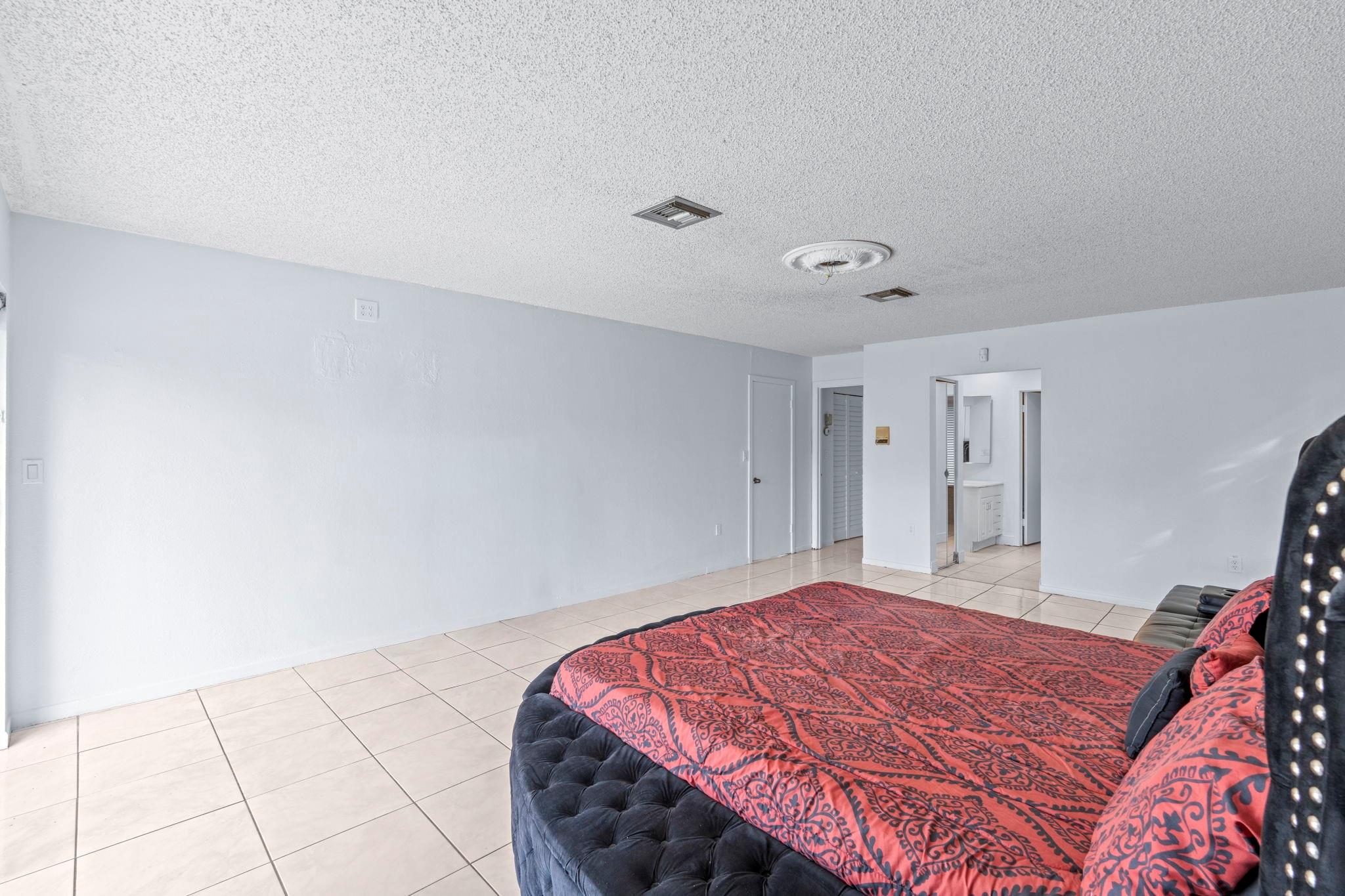 BOULEVARD NORTH - Residential