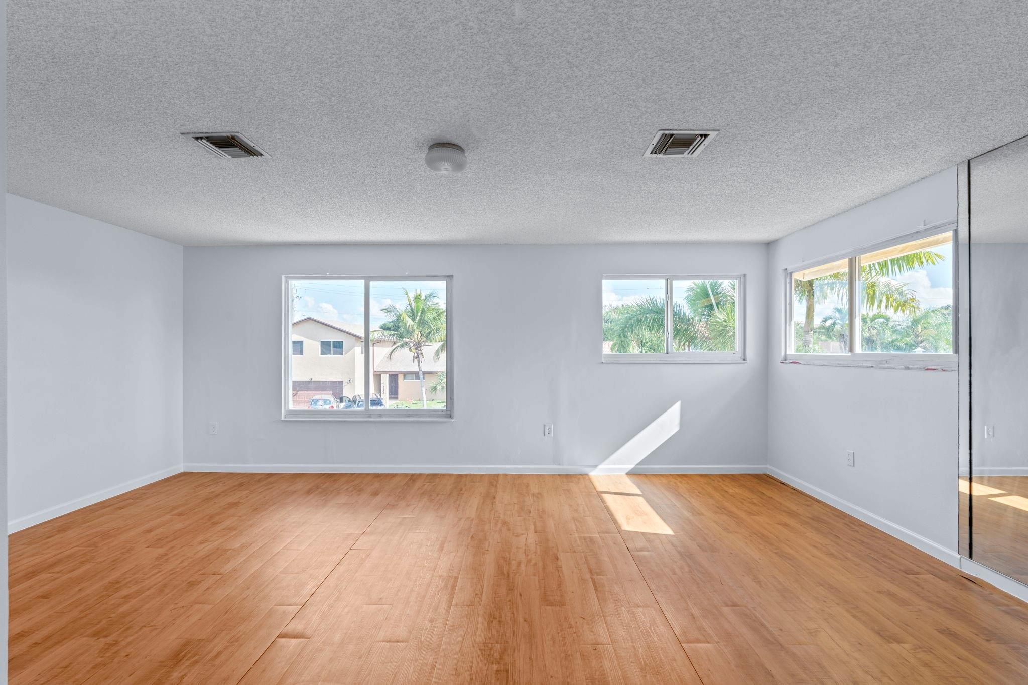 BOULEVARD NORTH - Residential