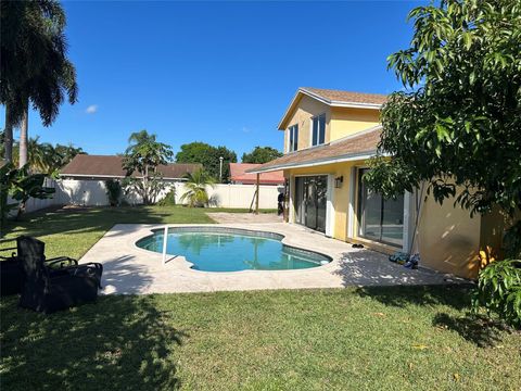 4231 NW 73rd Ave Lauderhill FL 33319