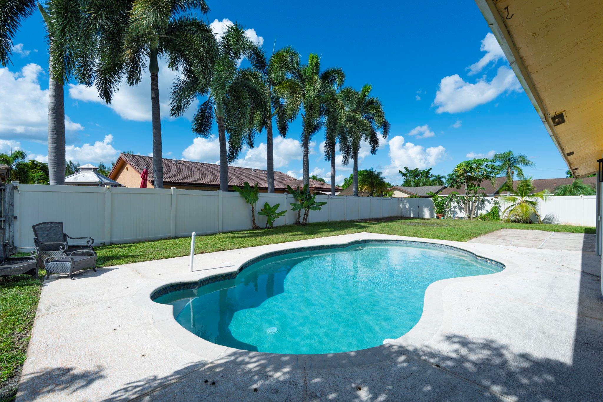 BOULEVARD NORTH - Residential