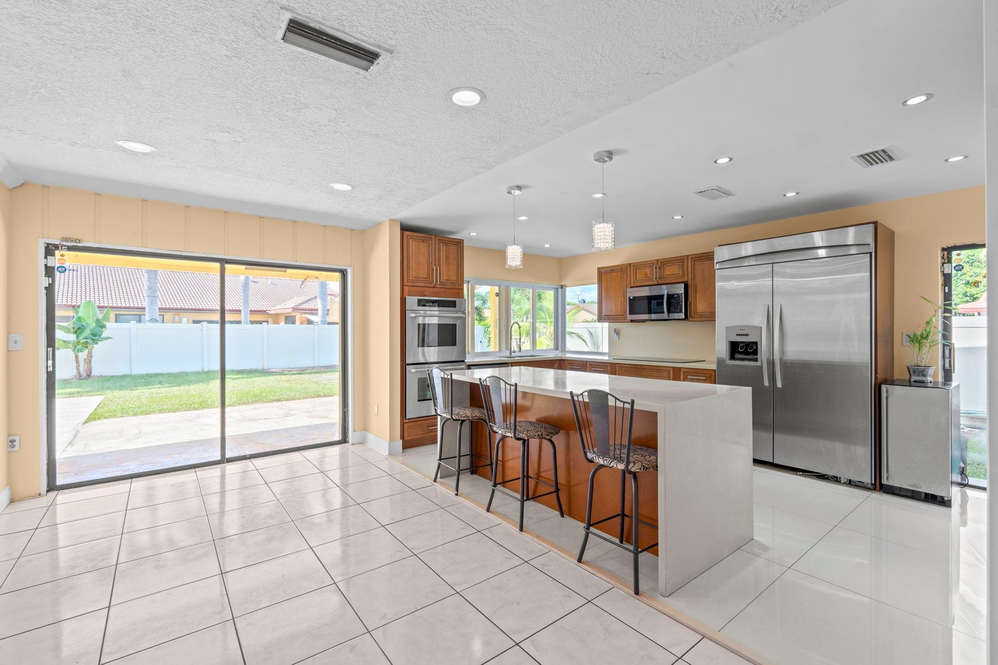 BOULEVARD NORTH - Residential