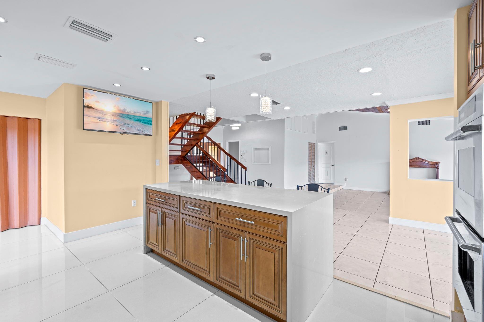 BOULEVARD NORTH - Residential