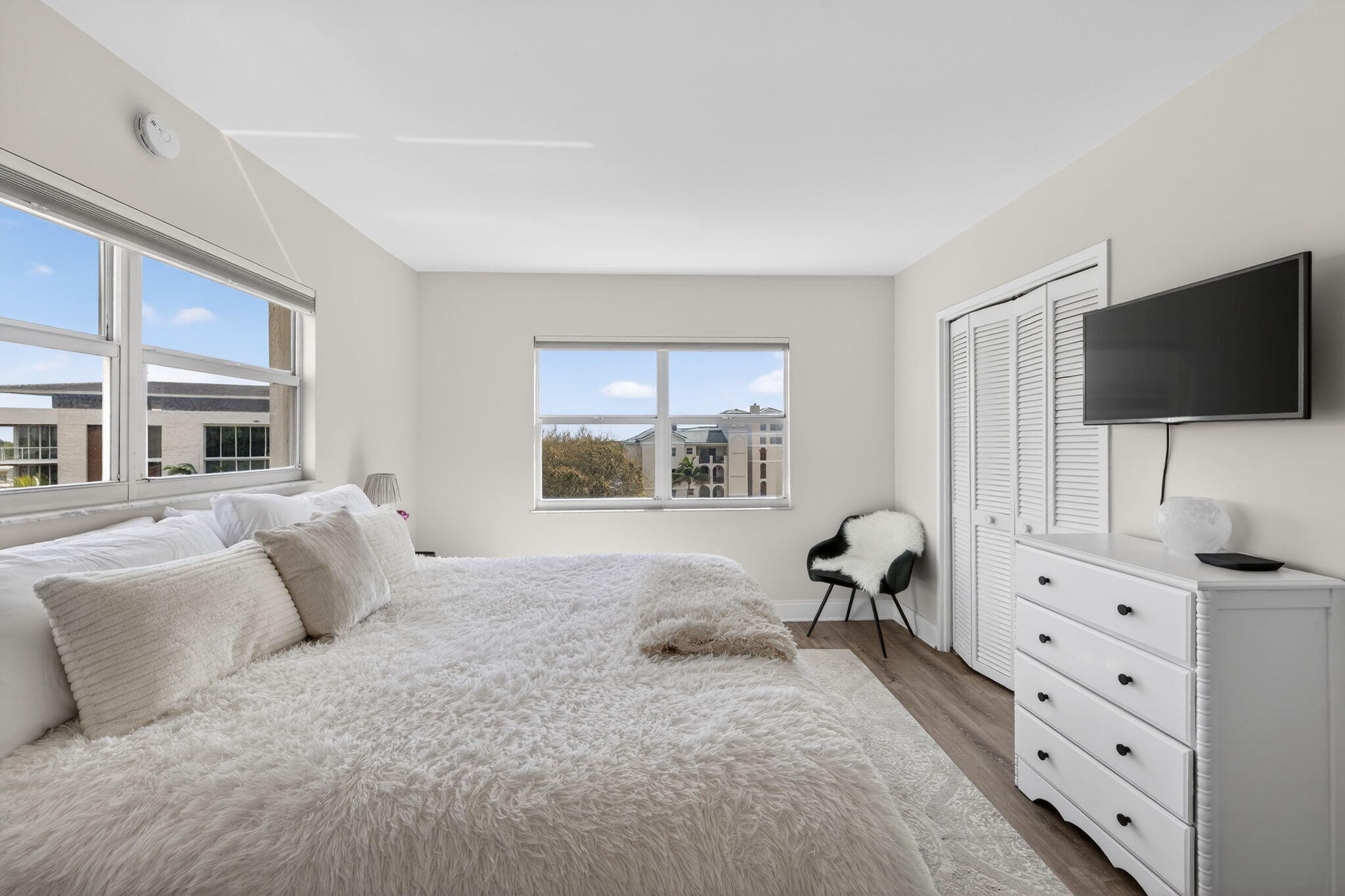 HORIZON HOUSE CONDO - Residential