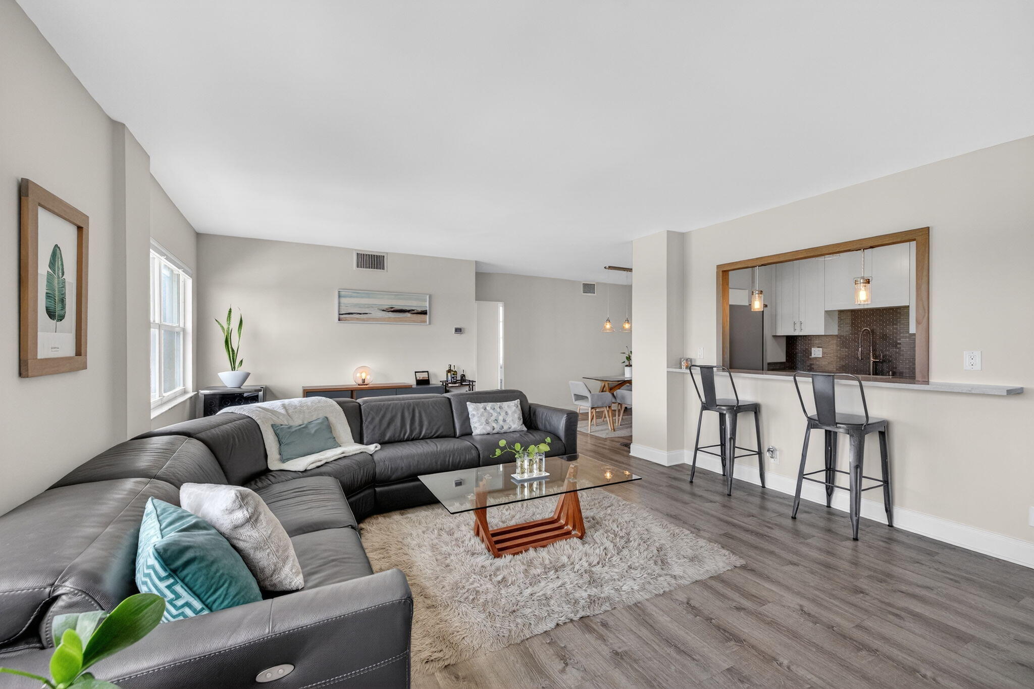 HORIZON HOUSE CONDO - Residential