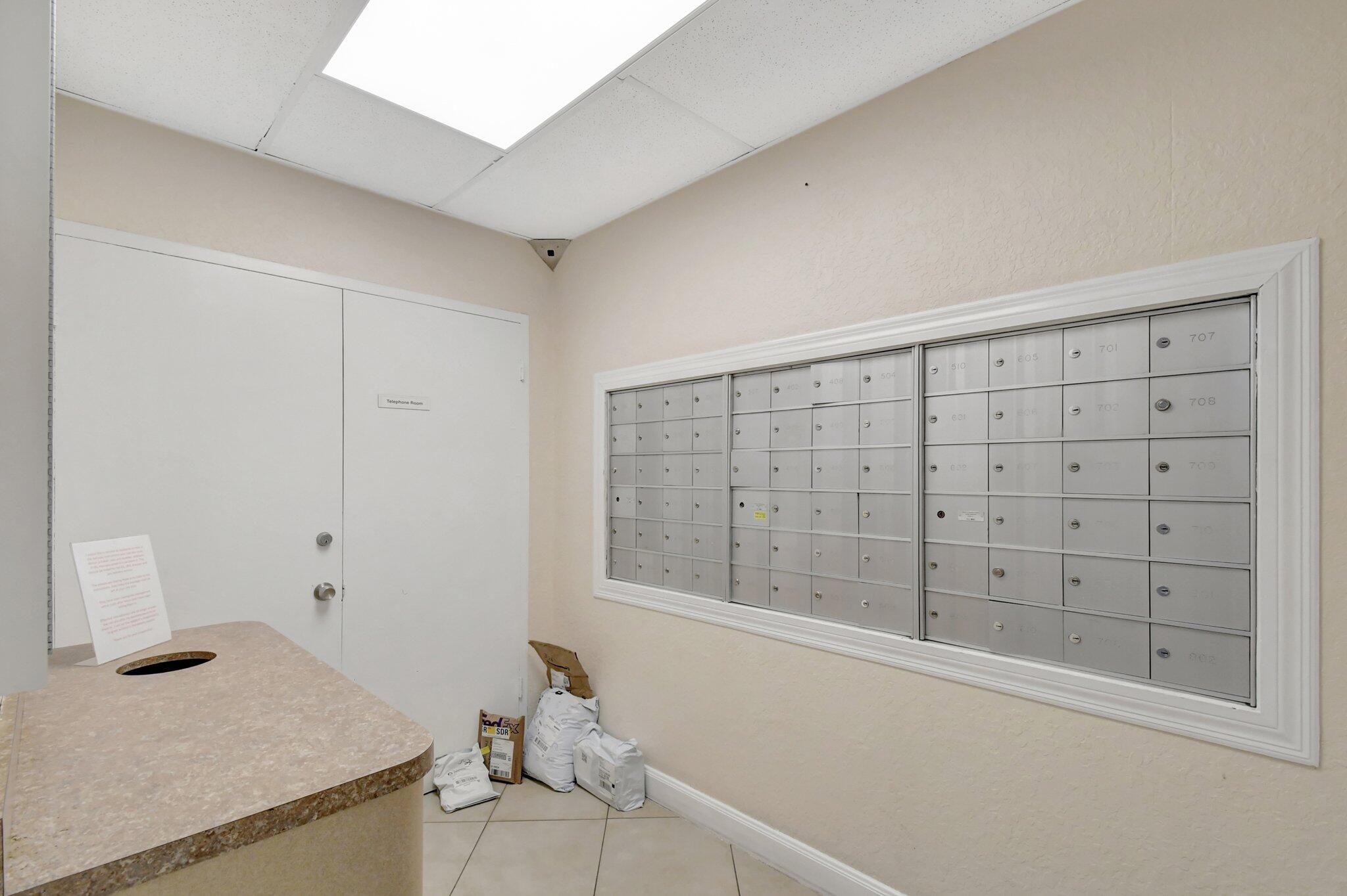 HORIZON HOUSE CONDO - Residential