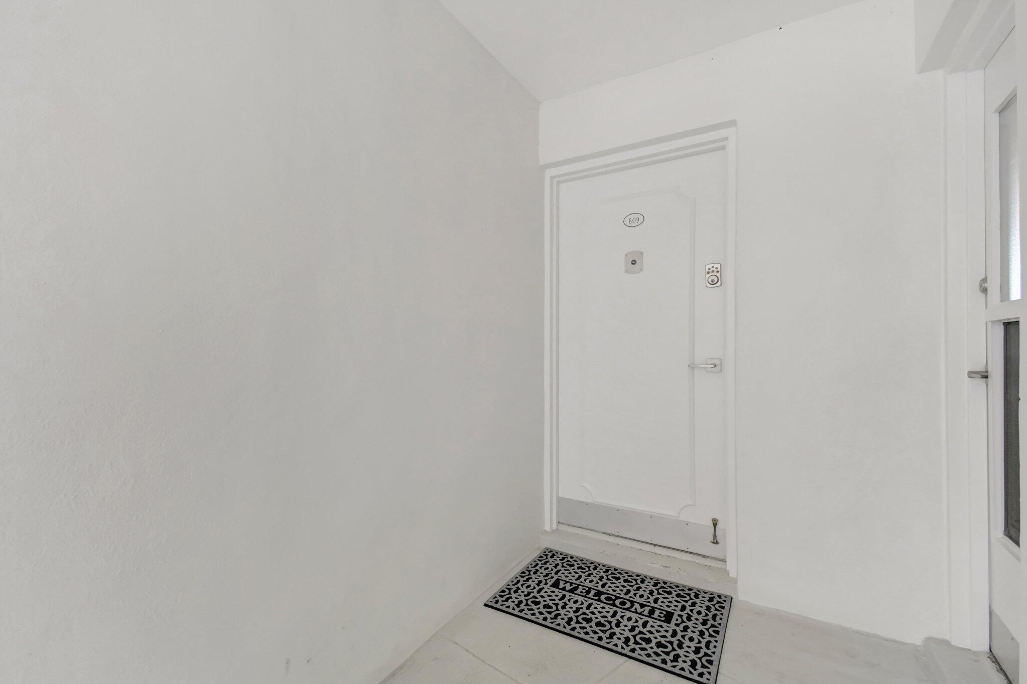 HORIZON HOUSE CONDO - Residential