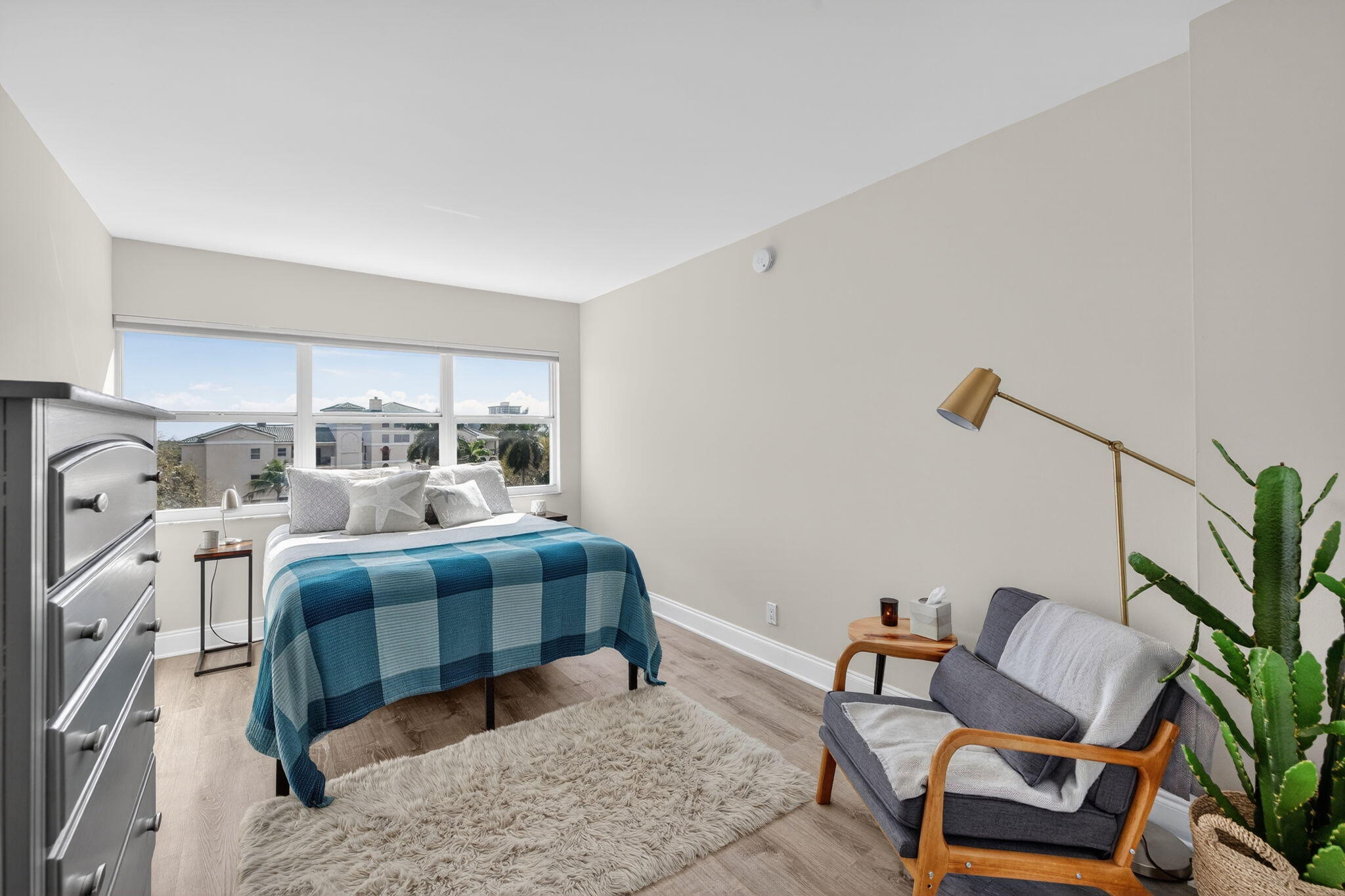 HORIZON HOUSE CONDO - Residential