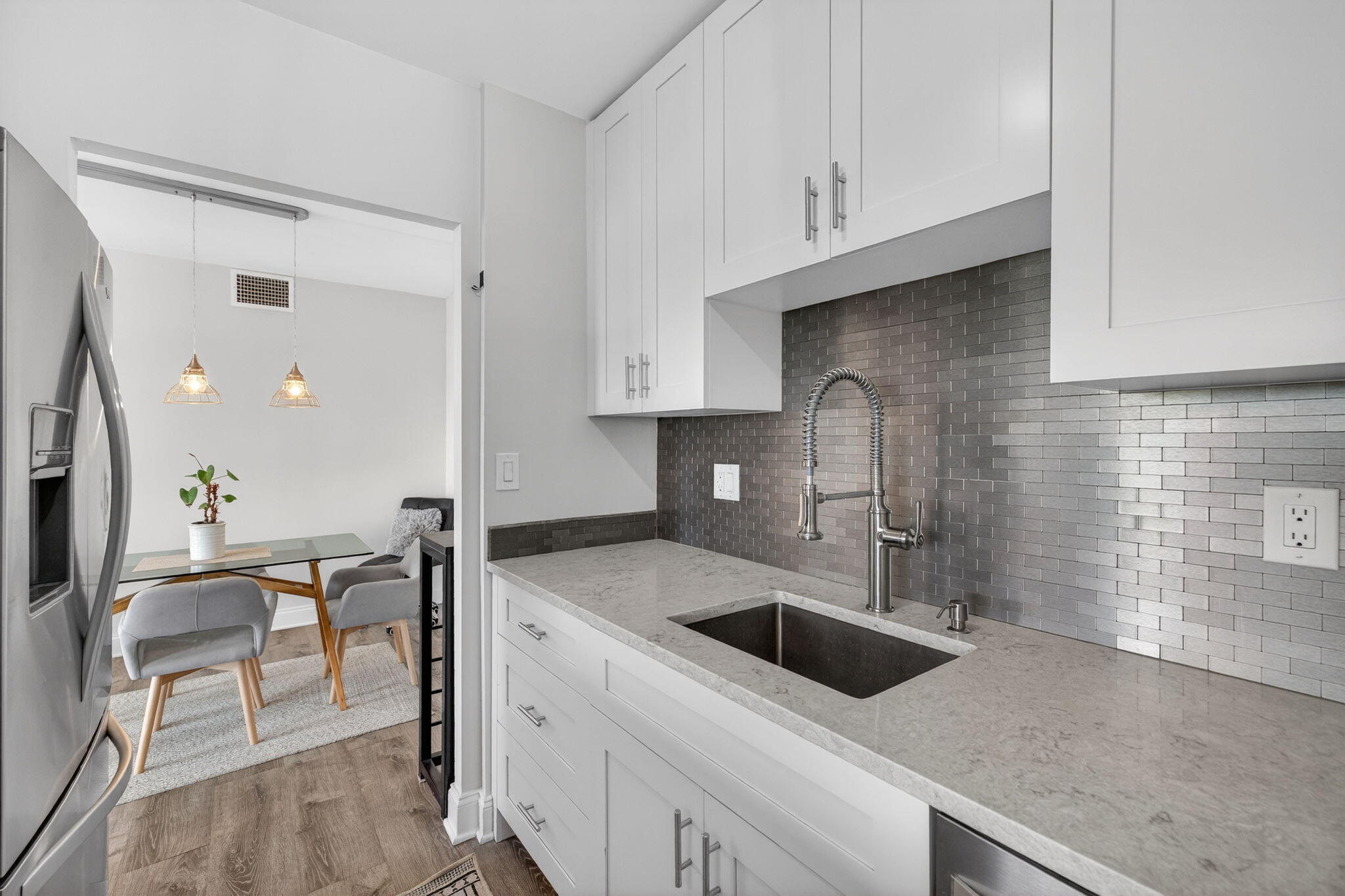 HORIZON HOUSE CONDO - Residential