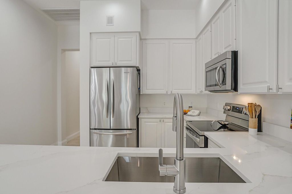 Photo of 334 Caravelle Drive, Jupiter, FL 33458 (MLS # R11085306)