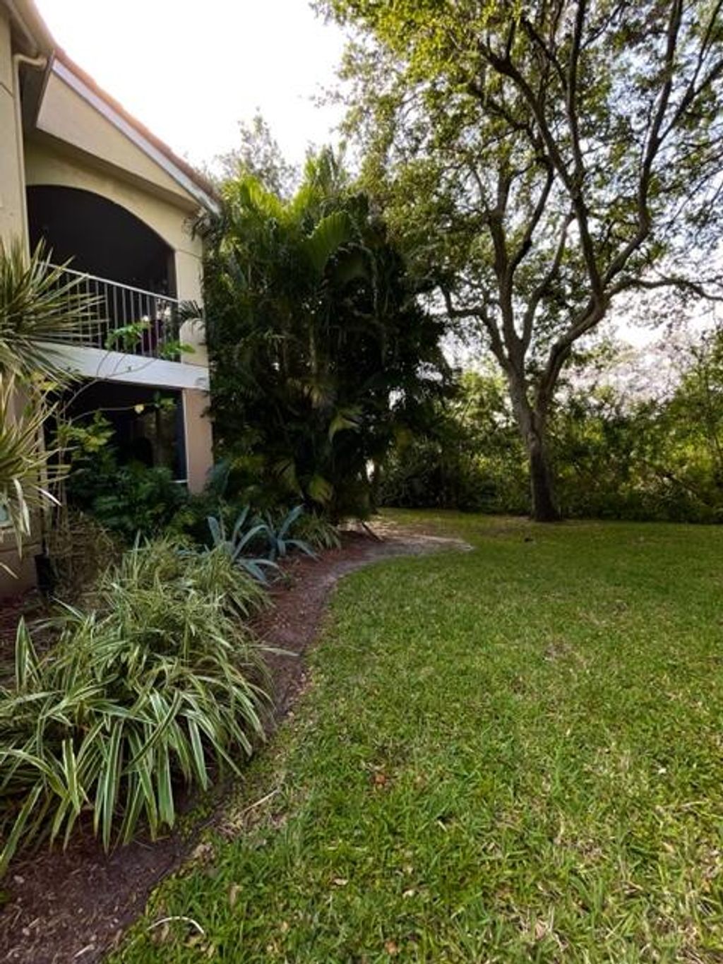 Photo of 815 W Boynton Beach Boulevard #14-106, Boynton Beach, FL 33426 (MLS # R10972982)
