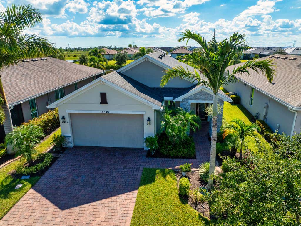 Photo of 10039 SW Indian Lilac Trail, Port Saint Lucie, FL 34987 (MLS # R11072668)