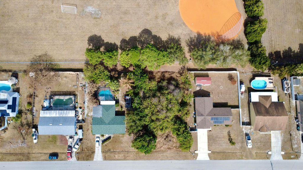 Photo of 631 SW Montana Terrace, Port Saint Lucie, FL 34953 (MLS # R11163486)