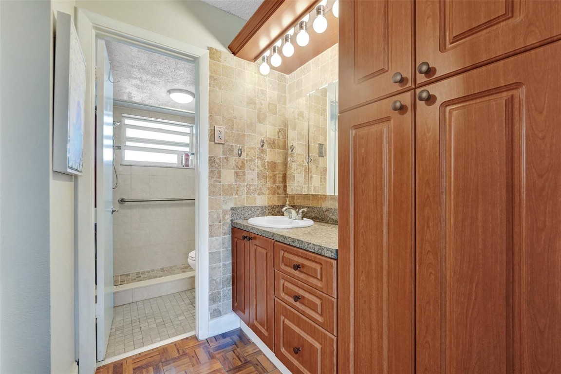 Royal Park Gardens - Residential