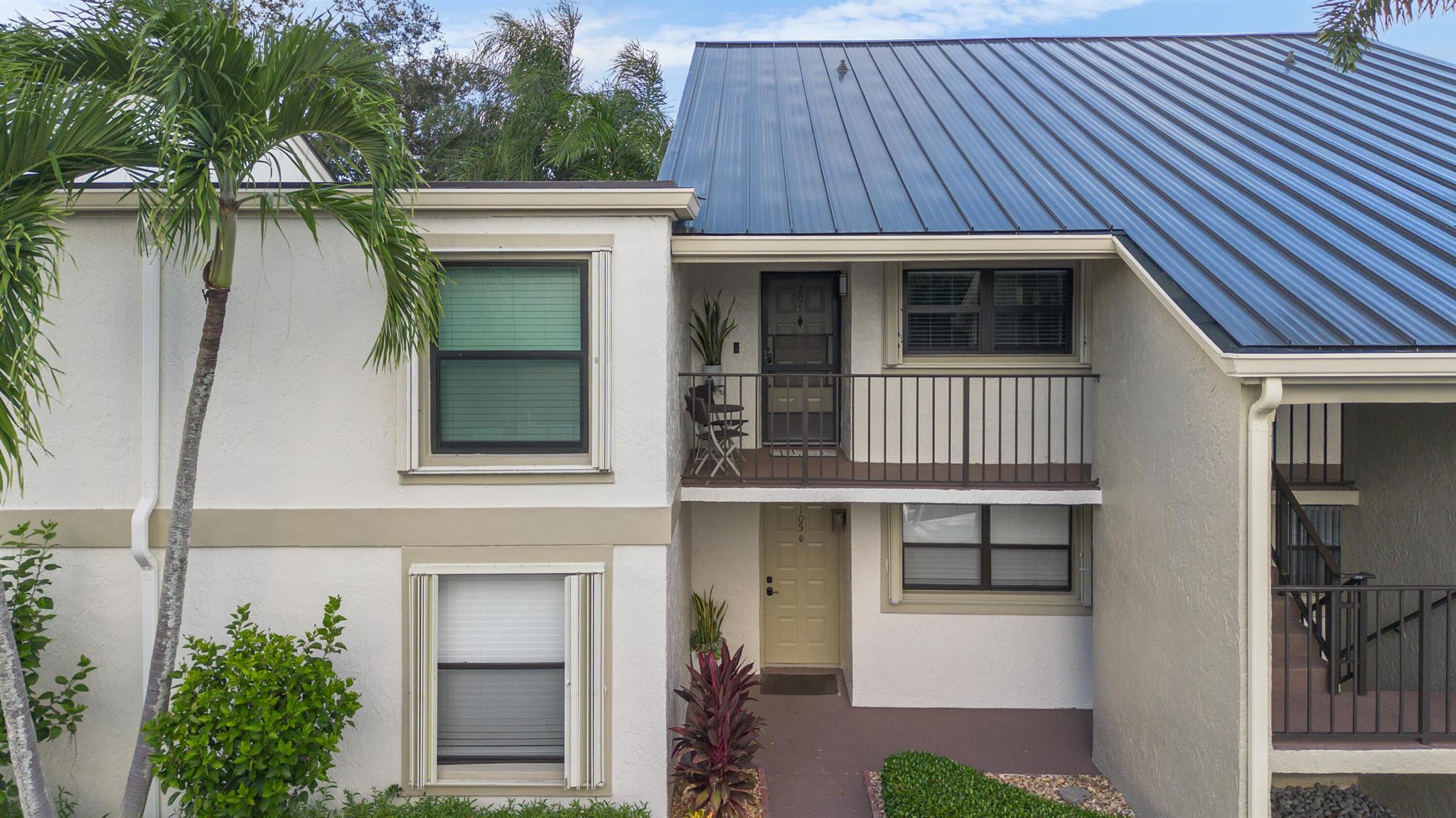 BRIARWOOD CONDO - Residential