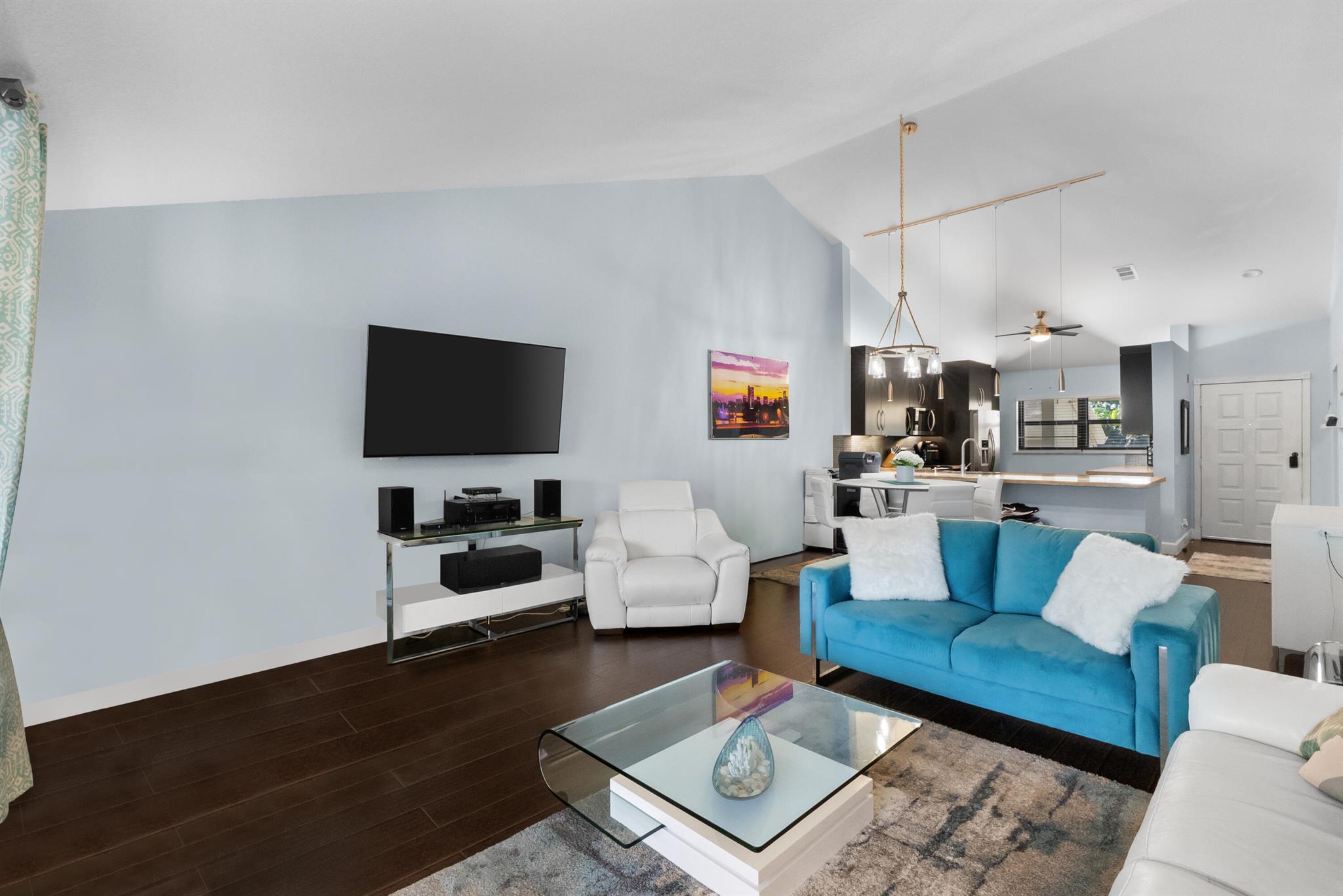 BRIARWOOD CONDO - Residential