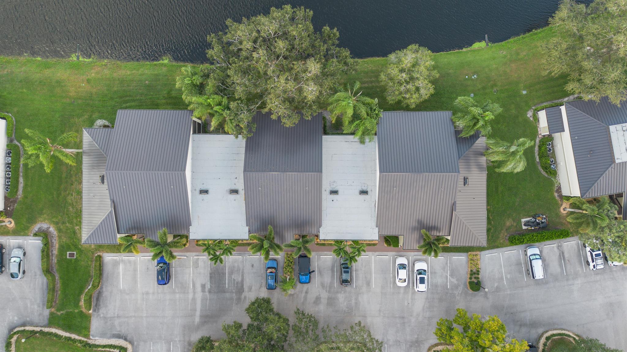 BRIARWOOD CONDO - Residential