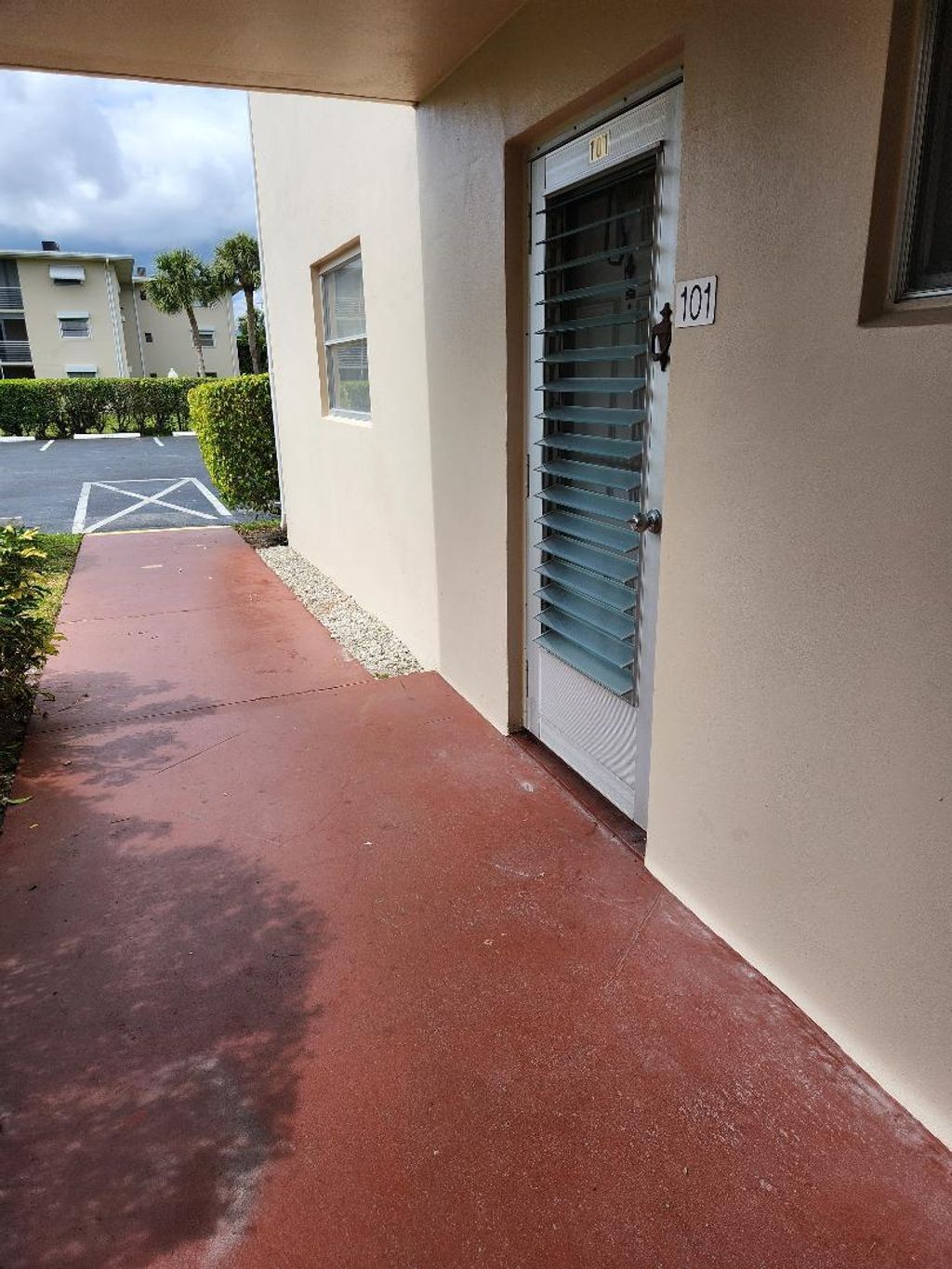 Photo of 2811 S Garden Drive #101, Palm Springs, FL 33461 (MLS # R10962270)