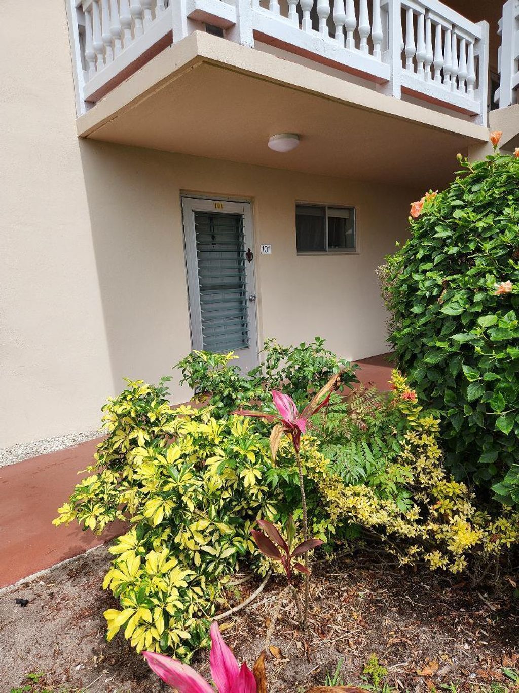 Photo of 2811 S Garden Drive #101, Palm Springs, FL 33461 (MLS # R10962270)