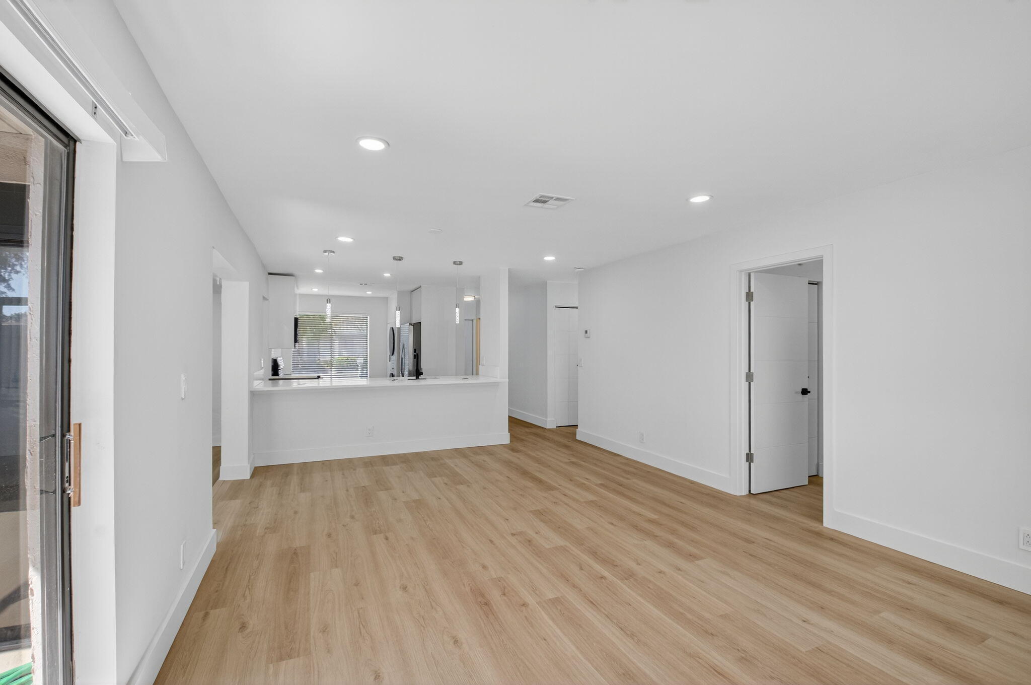 CAMELOT VILLAGE SEC 1 - Residential