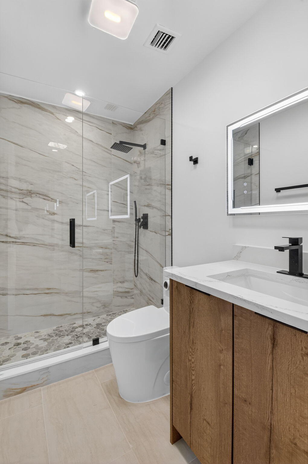 CAMELOT VILLAGE SEC 1 - Residential