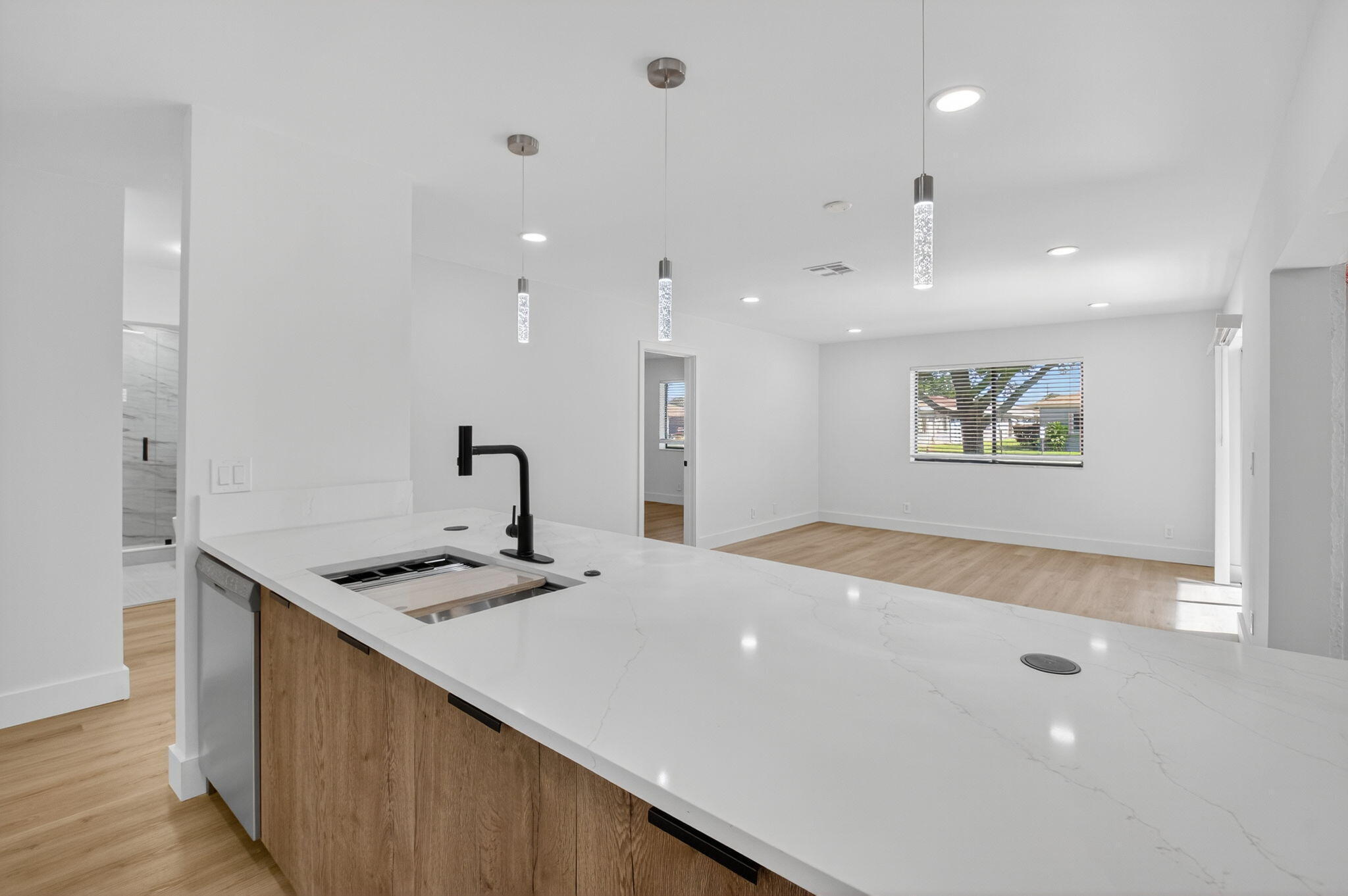 CAMELOT VILLAGE SEC 1 - Residential