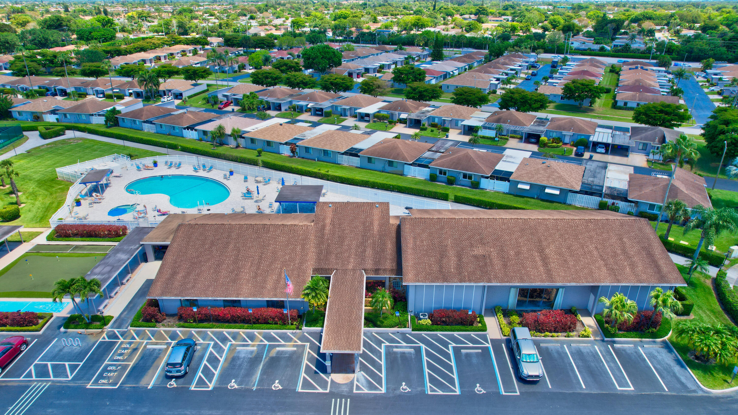 CAMELOT VILLAGE SEC 1 - Residential