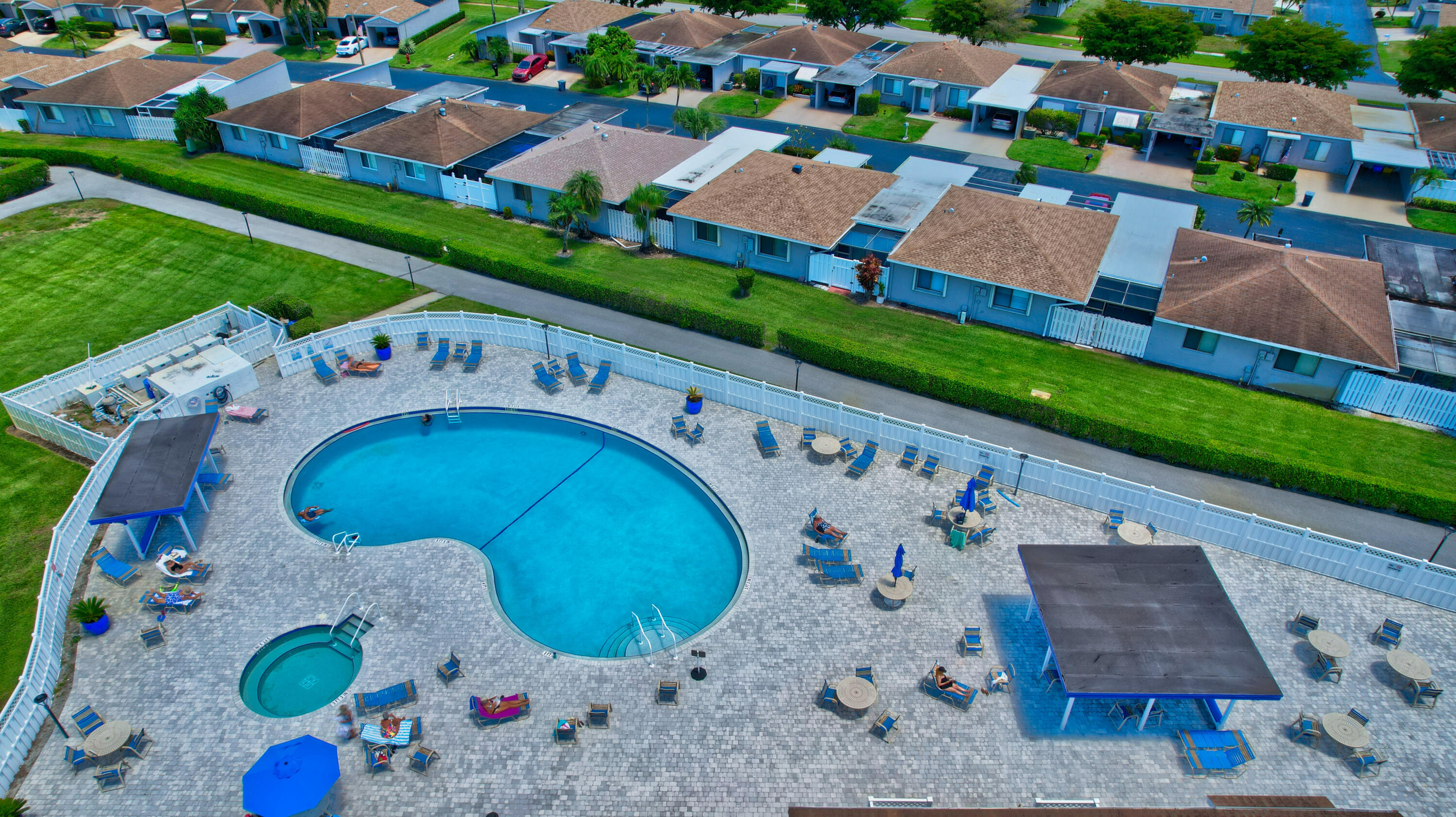 CAMELOT VILLAGE SEC 1 - Residential