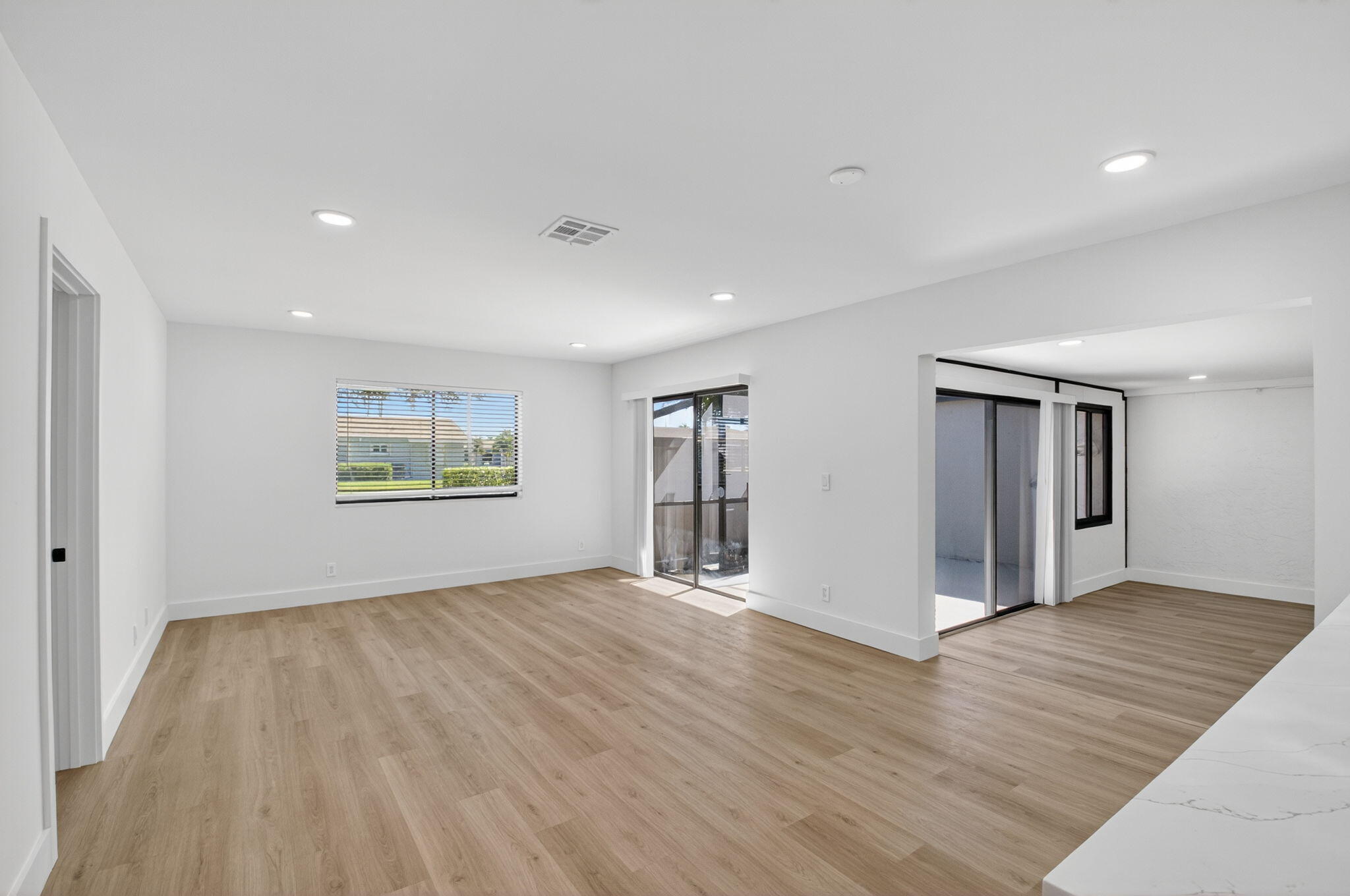 CAMELOT VILLAGE SEC 1 - Residential