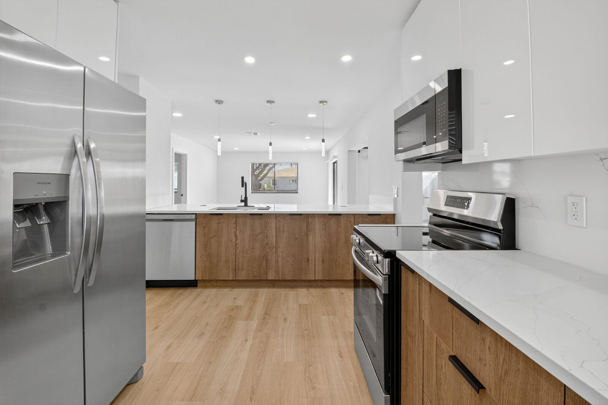 CAMELOT VILLAGE SEC 1 - Residential