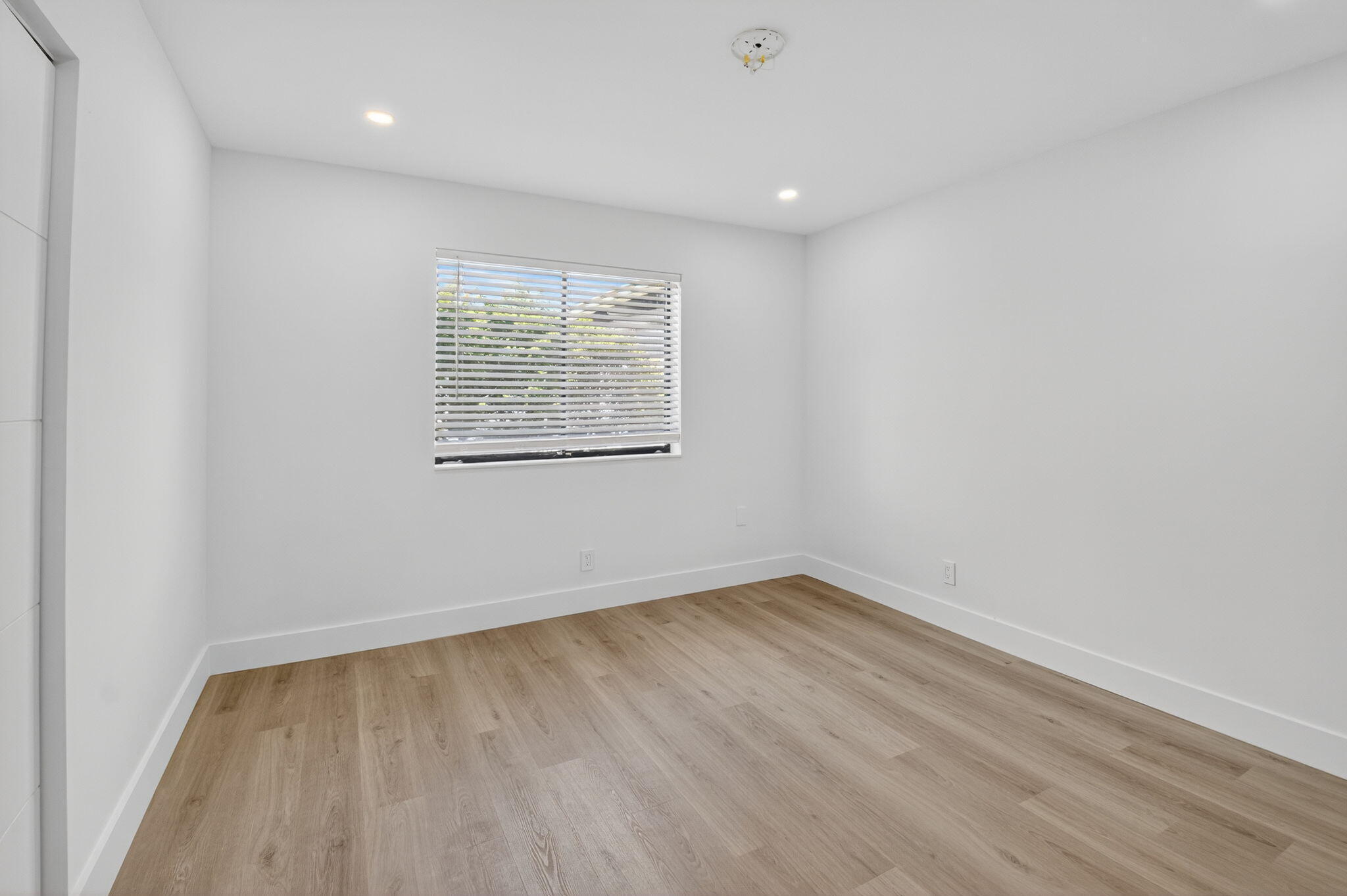 CAMELOT VILLAGE SEC 1 - Residential