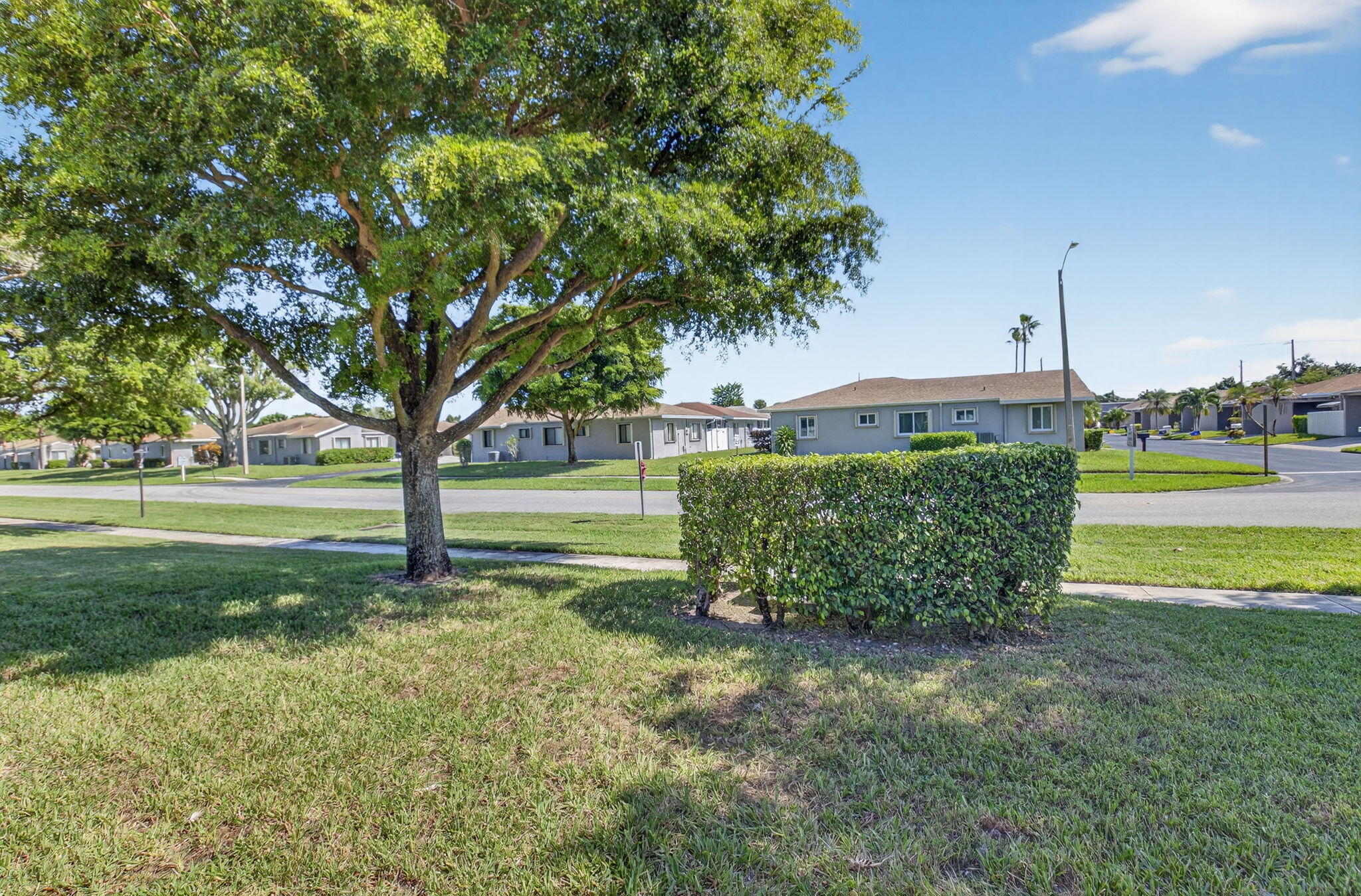 CAMELOT VILLAGE SEC 1 - Residential