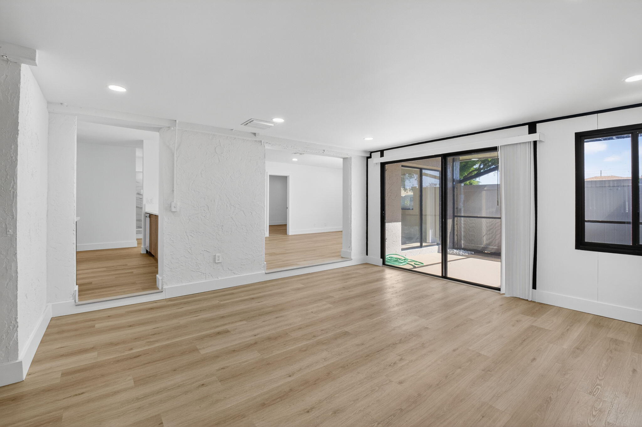 CAMELOT VILLAGE SEC 1 - Residential