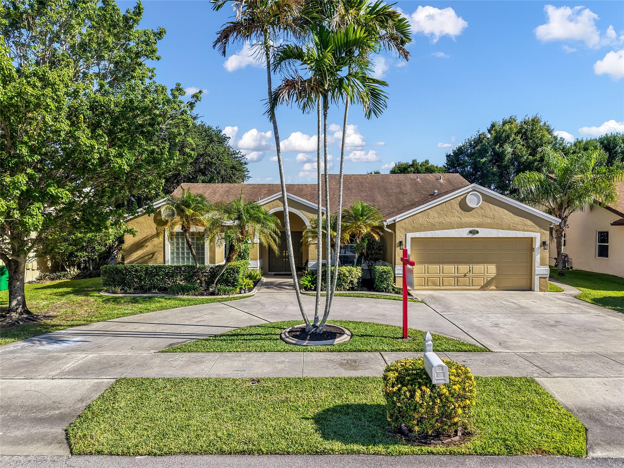 9770 SW 15th Dr