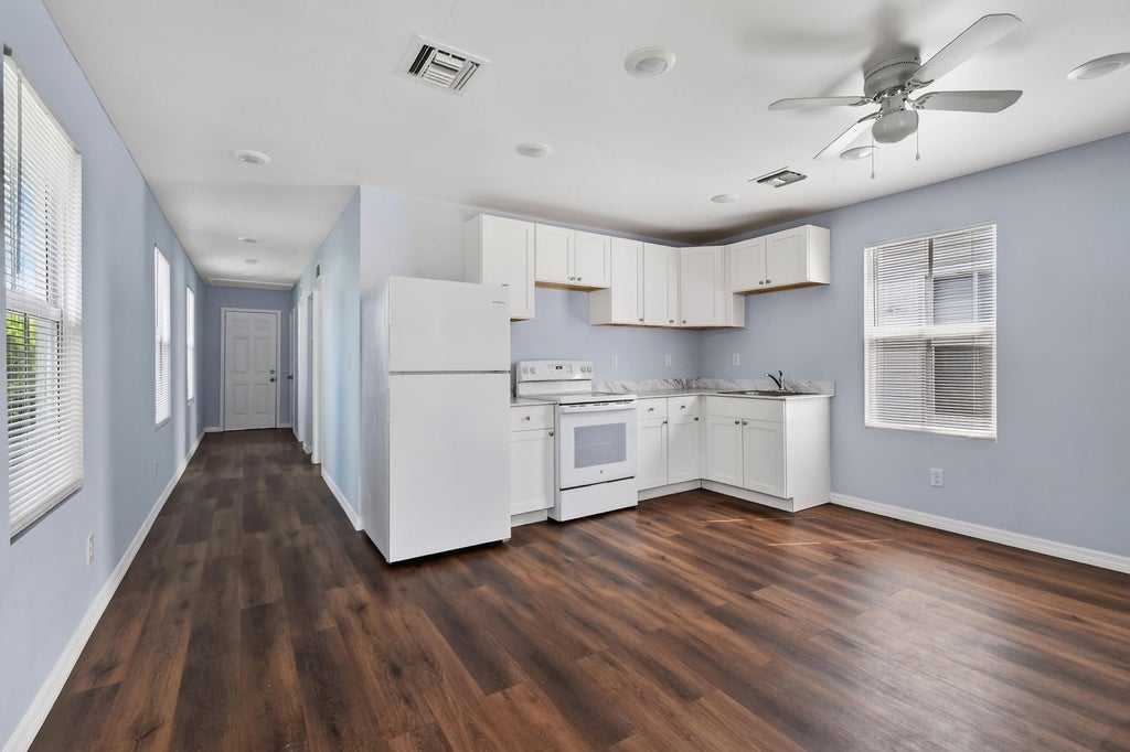 Photo of 639 6th Street, West Palm Beach, FL 33401 (MLS # B26080732)