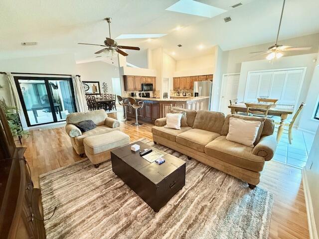 GREENVIEW SHORES 2 OF WEL - Residential Lease