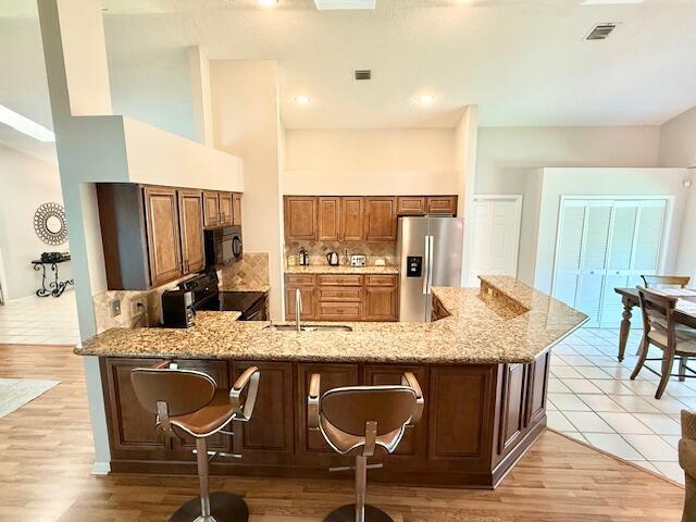 GREENVIEW SHORES 2 OF WEL - Residential Lease