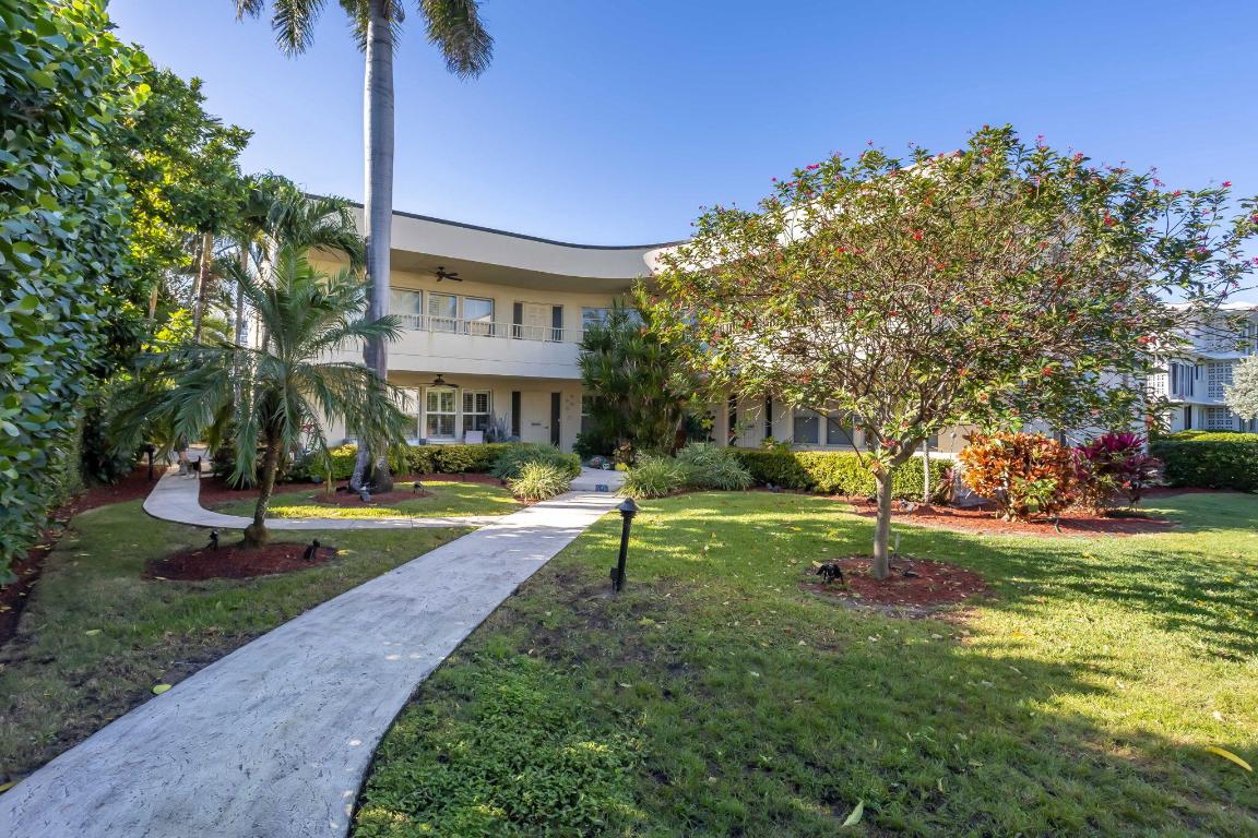 CREST CONDO - Residential