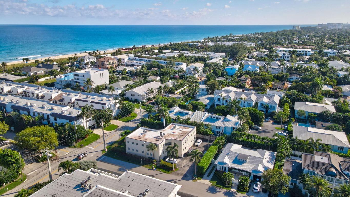 CREST CONDO - Residential