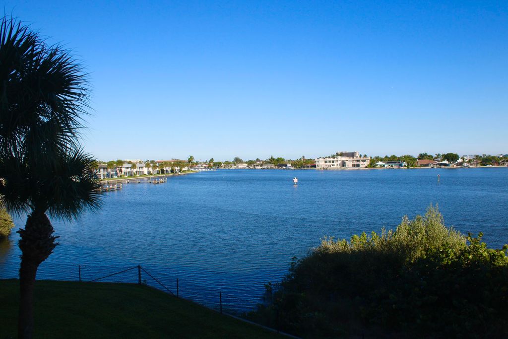 Photo of 3 E Harbour Isle Drive E #204, Fort Pierce, FL 34949 (MLS # B26011539)