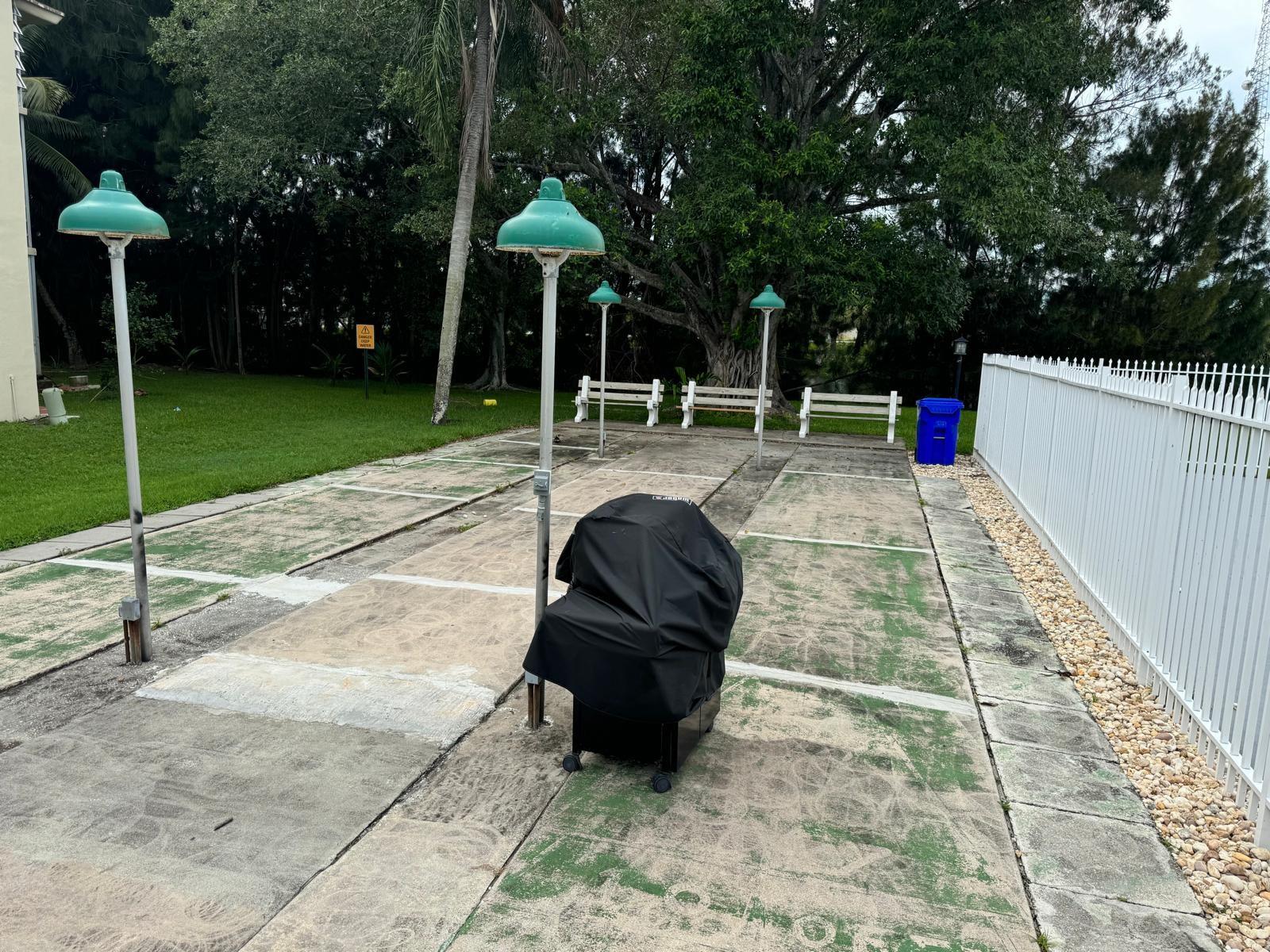 Lake Park Gardens #6 Inc - Residential Lease