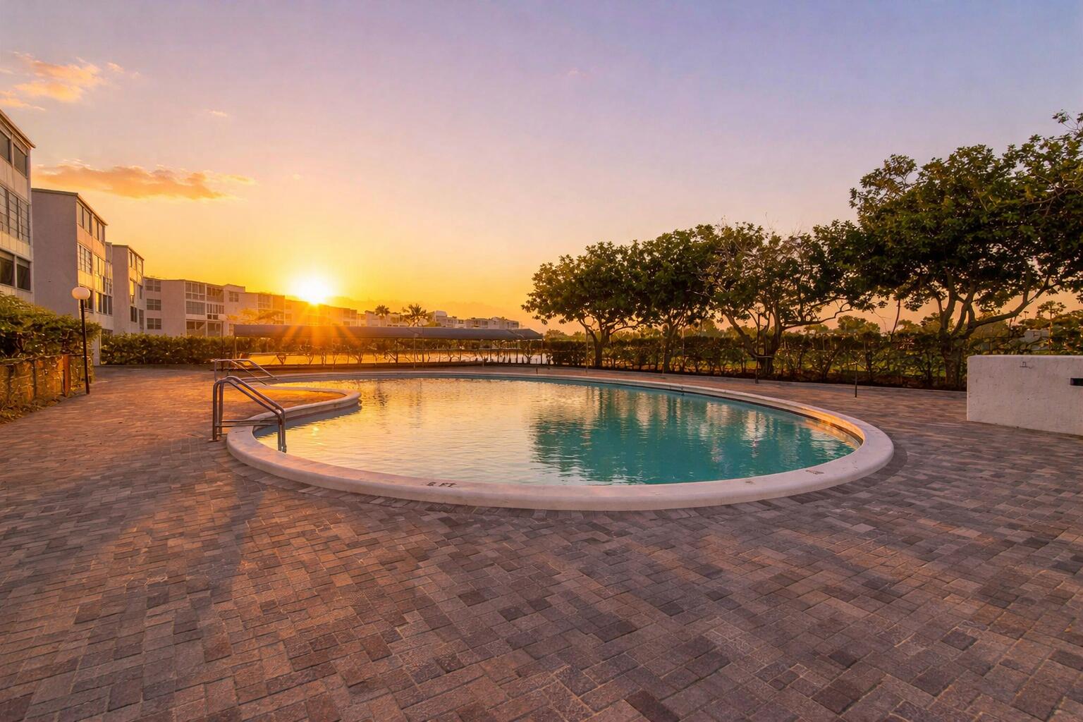 PALM SPRINGS #2 CONDO - Residential