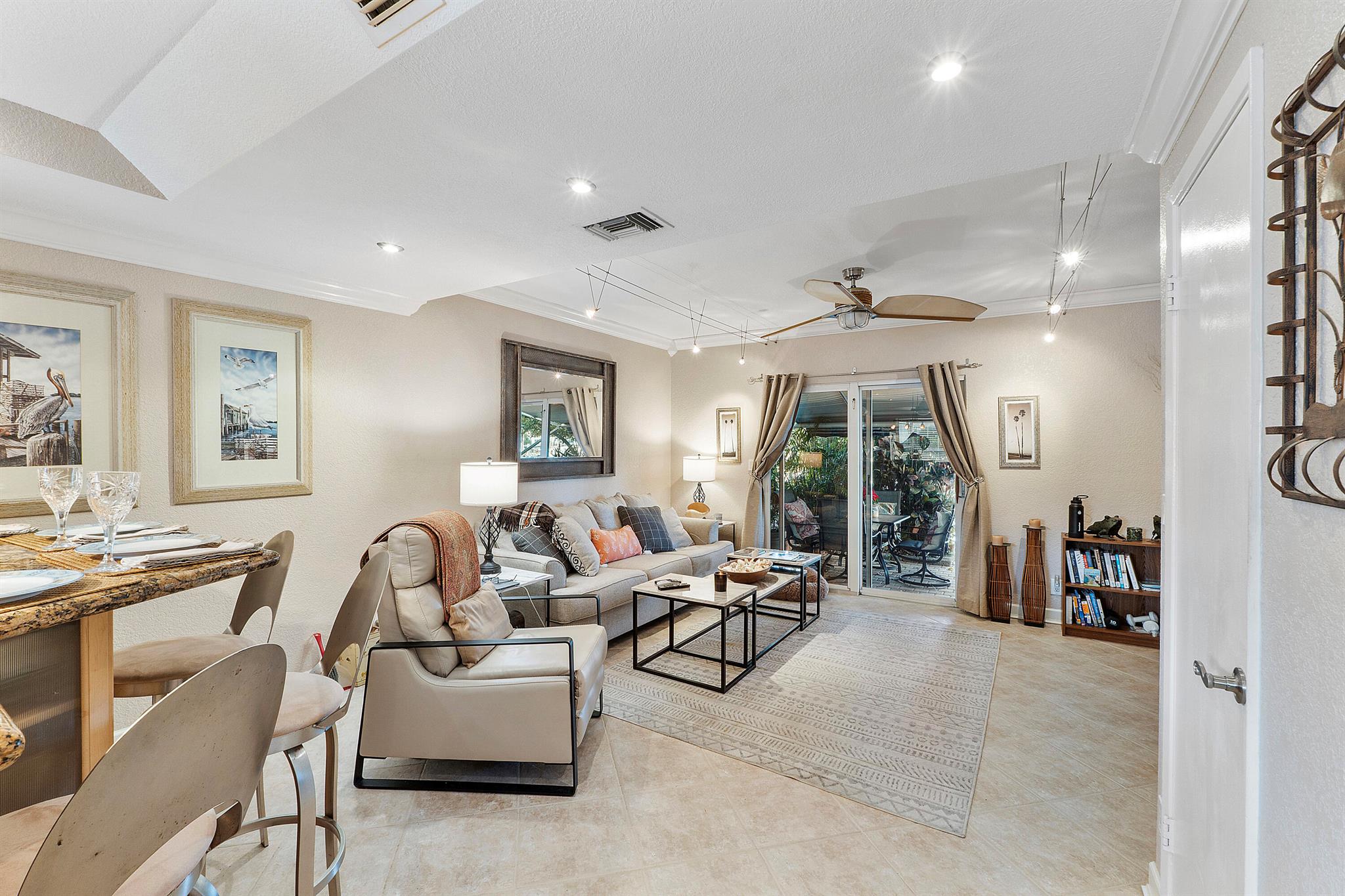 SUN HARBOUR - Residential Lease