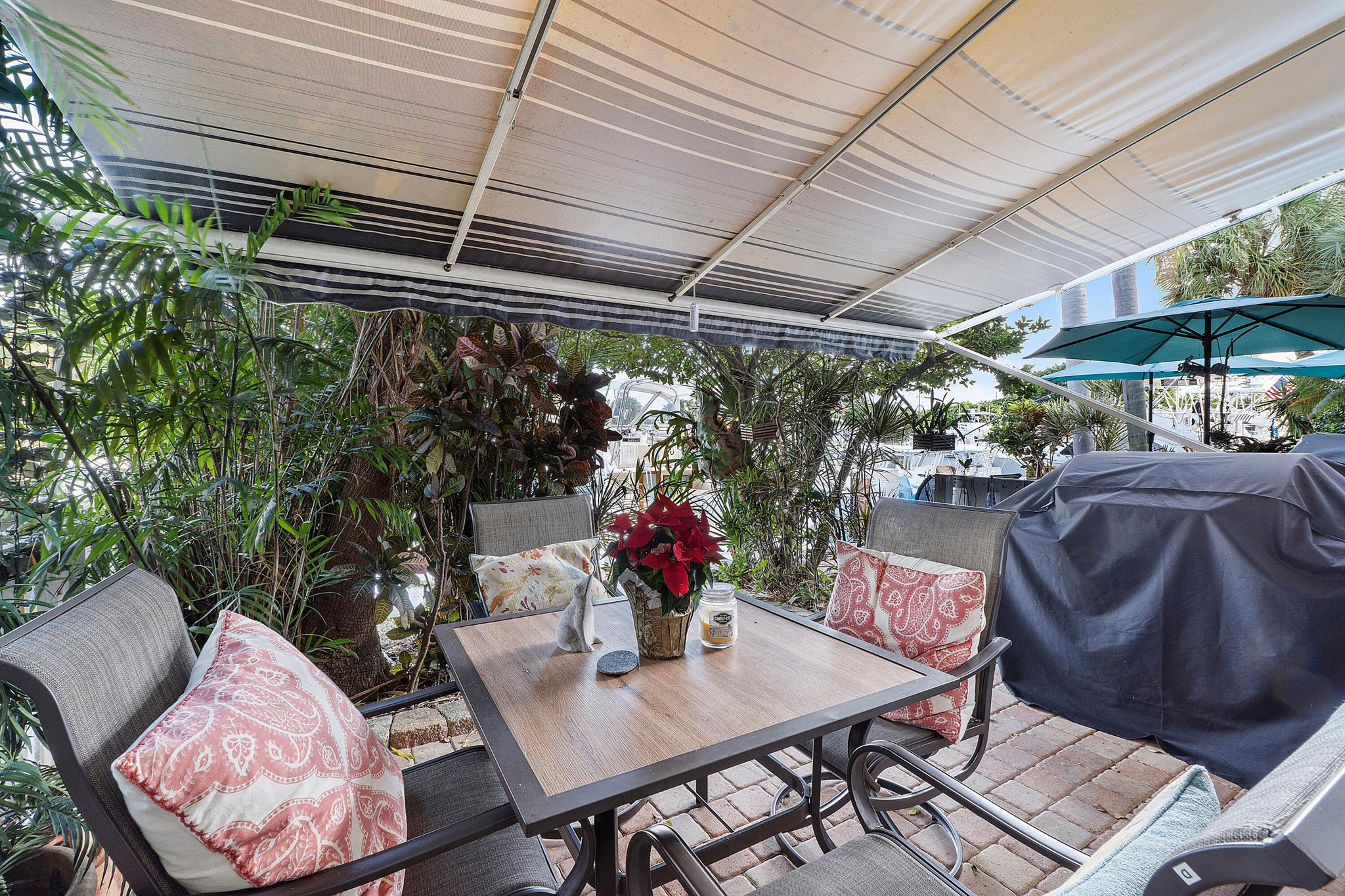 SUN HARBOUR - Residential Lease