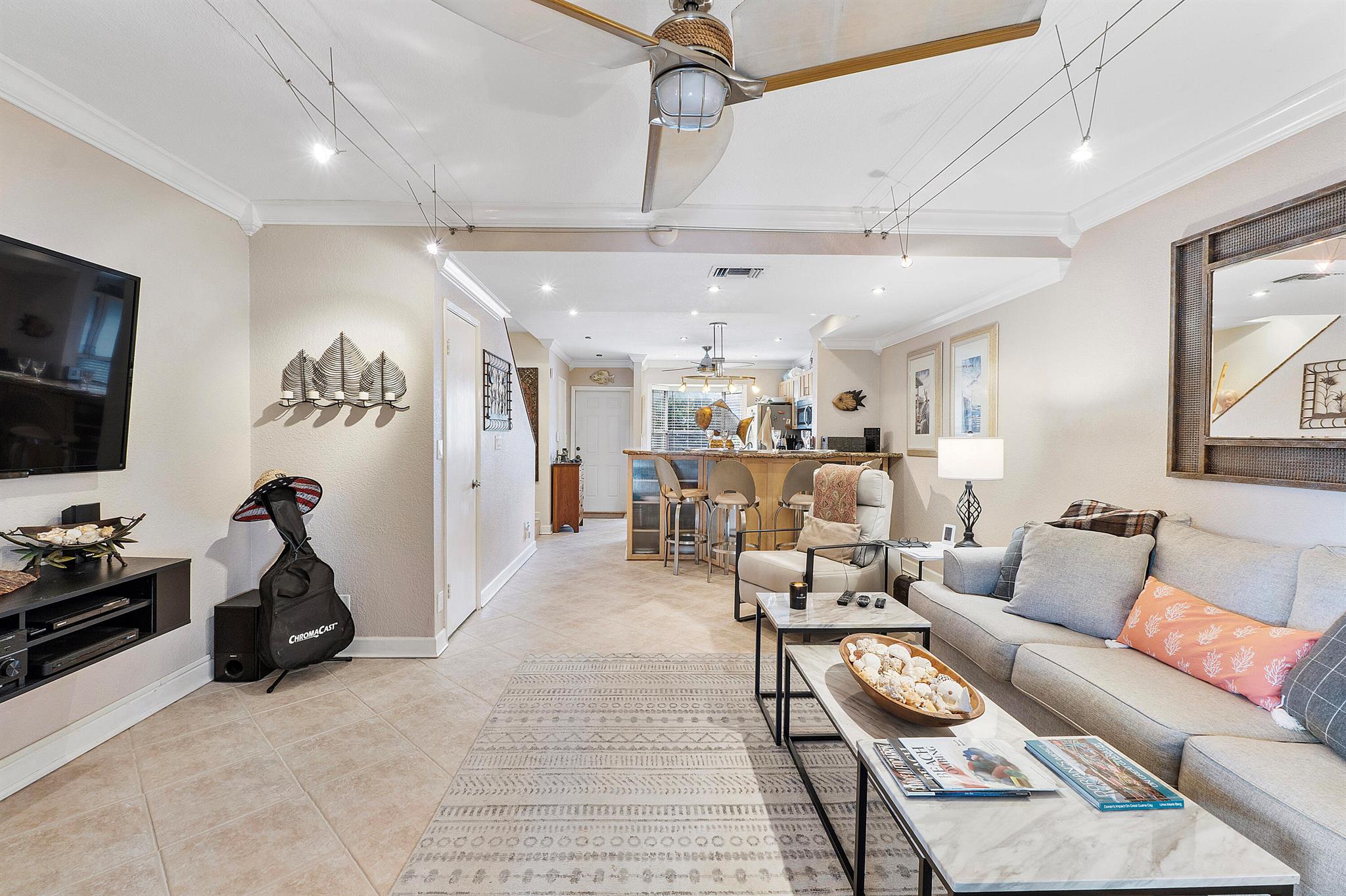 SUN HARBOUR - Residential Lease