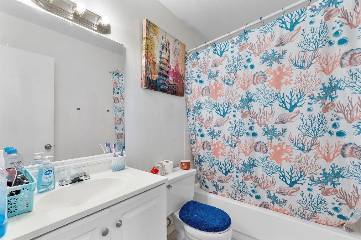 Family Homes 113-15 B - Residential